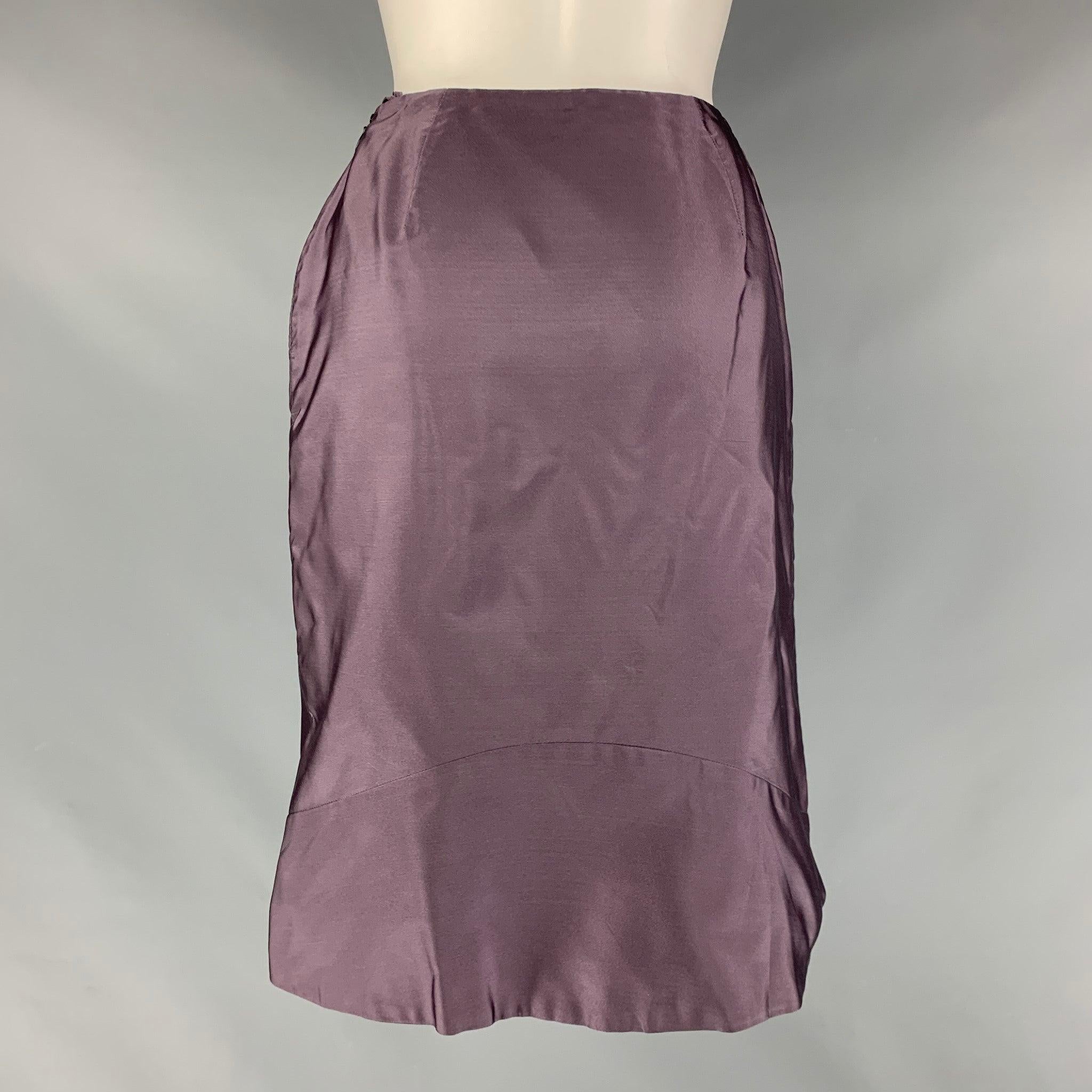 PRADA Size 4 Lilac Silk Solid Skirt In Excellent Condition For Sale In San Francisco, CA