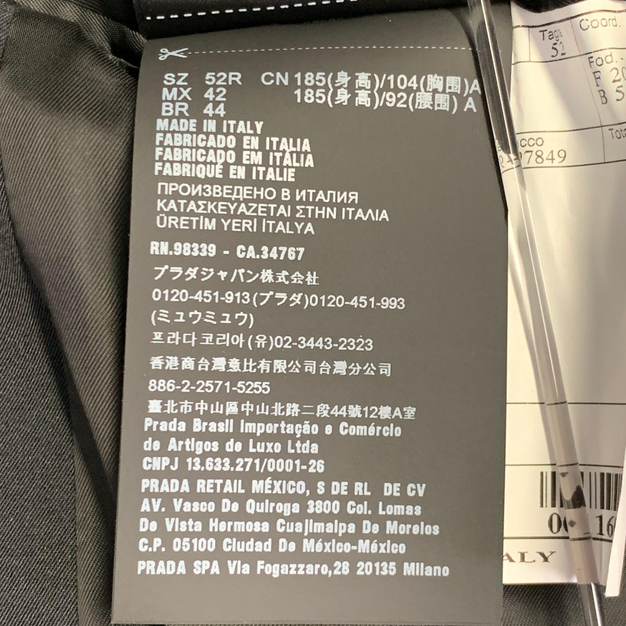 Prada taglia 42 - Abito monopetto in twill di poliestere misto nero con risvolto a tacche in vendita 6