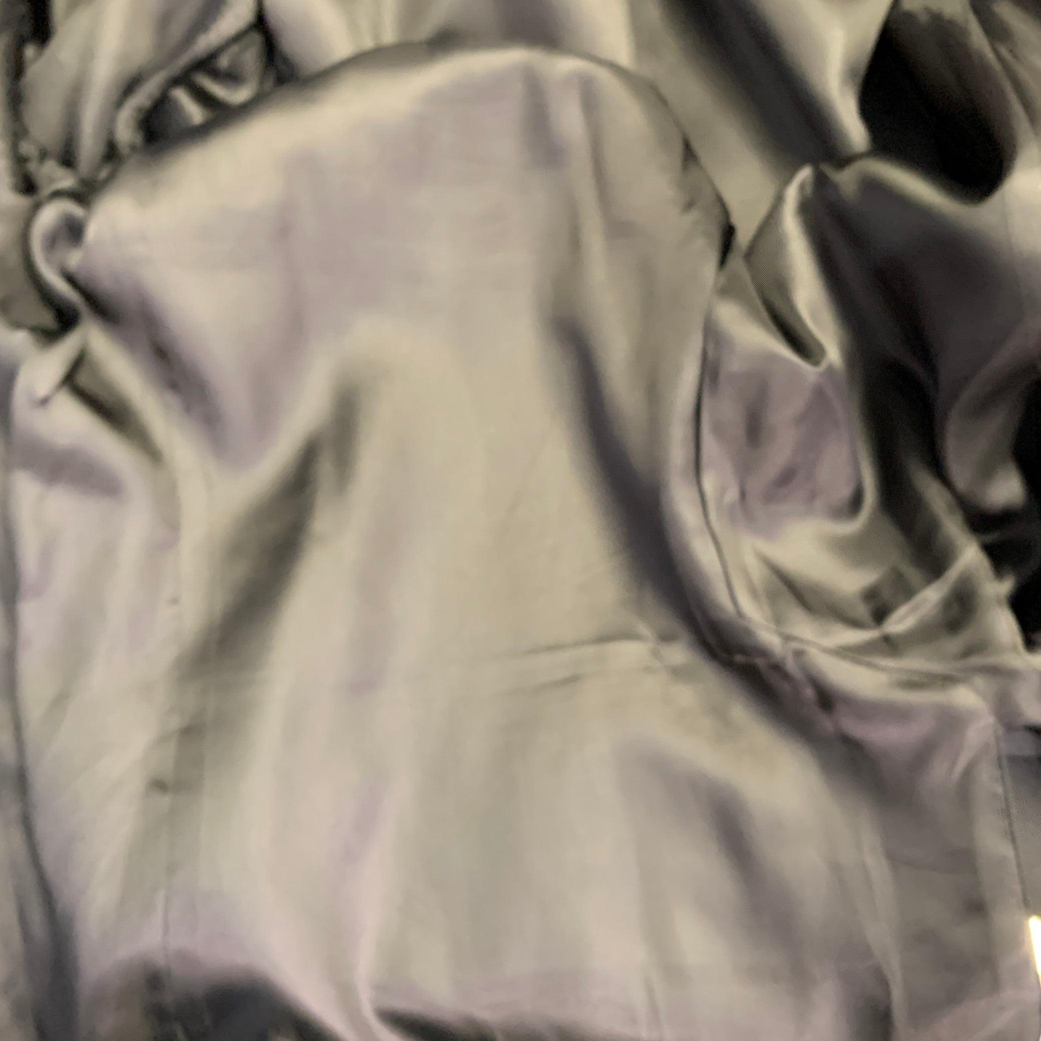 Prada taglia 42 - Abito monopetto in twill di poliestere misto nero con risvolto a tacche in vendita 3