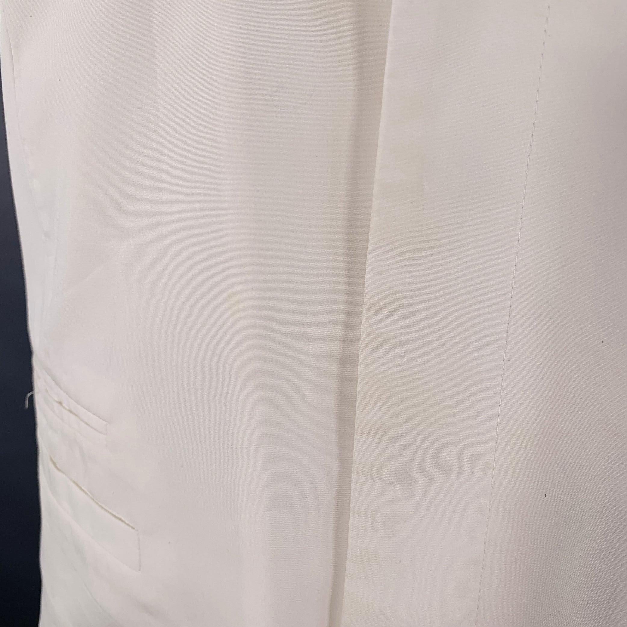 PRADA Size 44 White Cotton Logo Hidden Buttons Vest For Sale 1