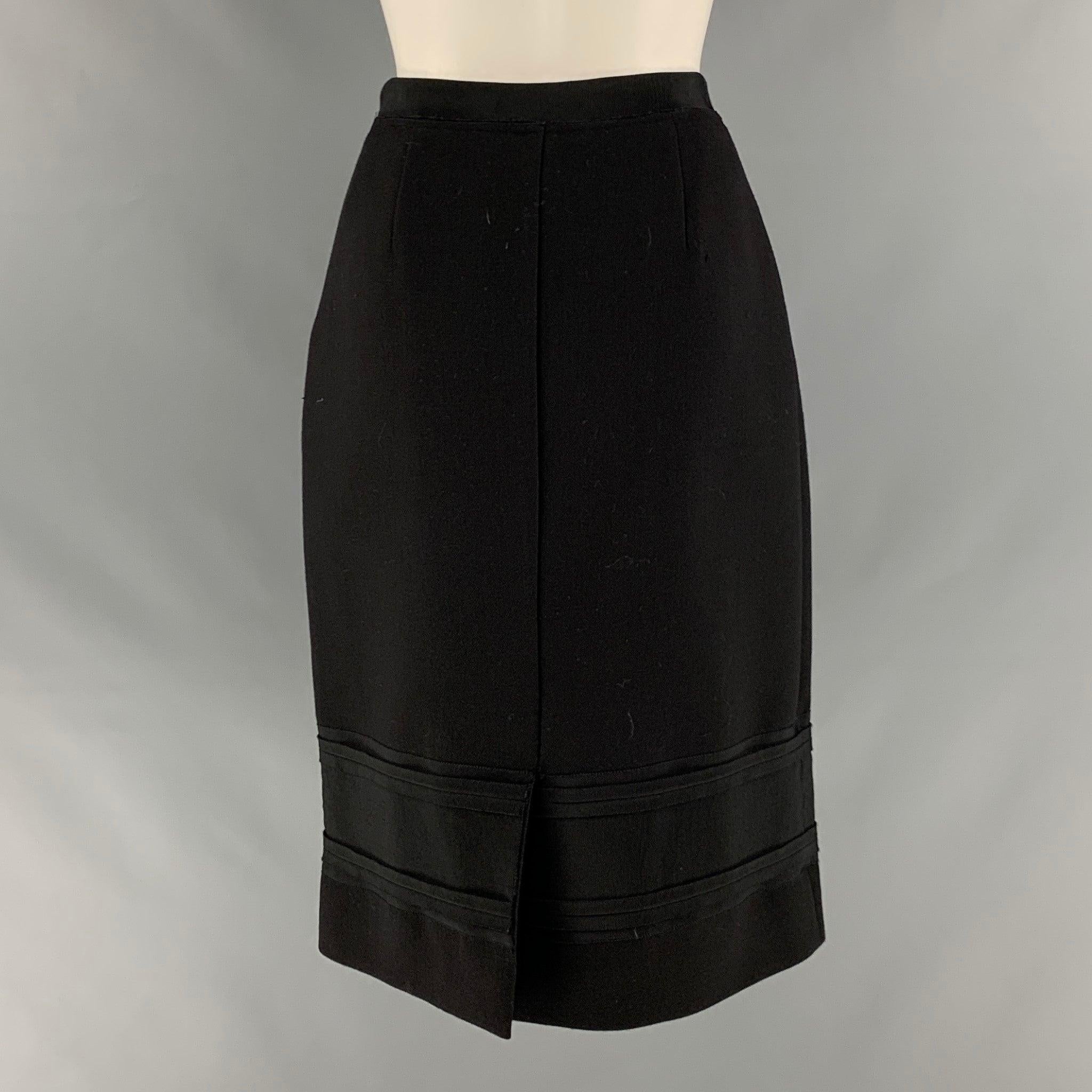 PRADA Size 6 Black Wool Pencil Knee-Length Skirt In Good Condition For Sale In San Francisco, CA