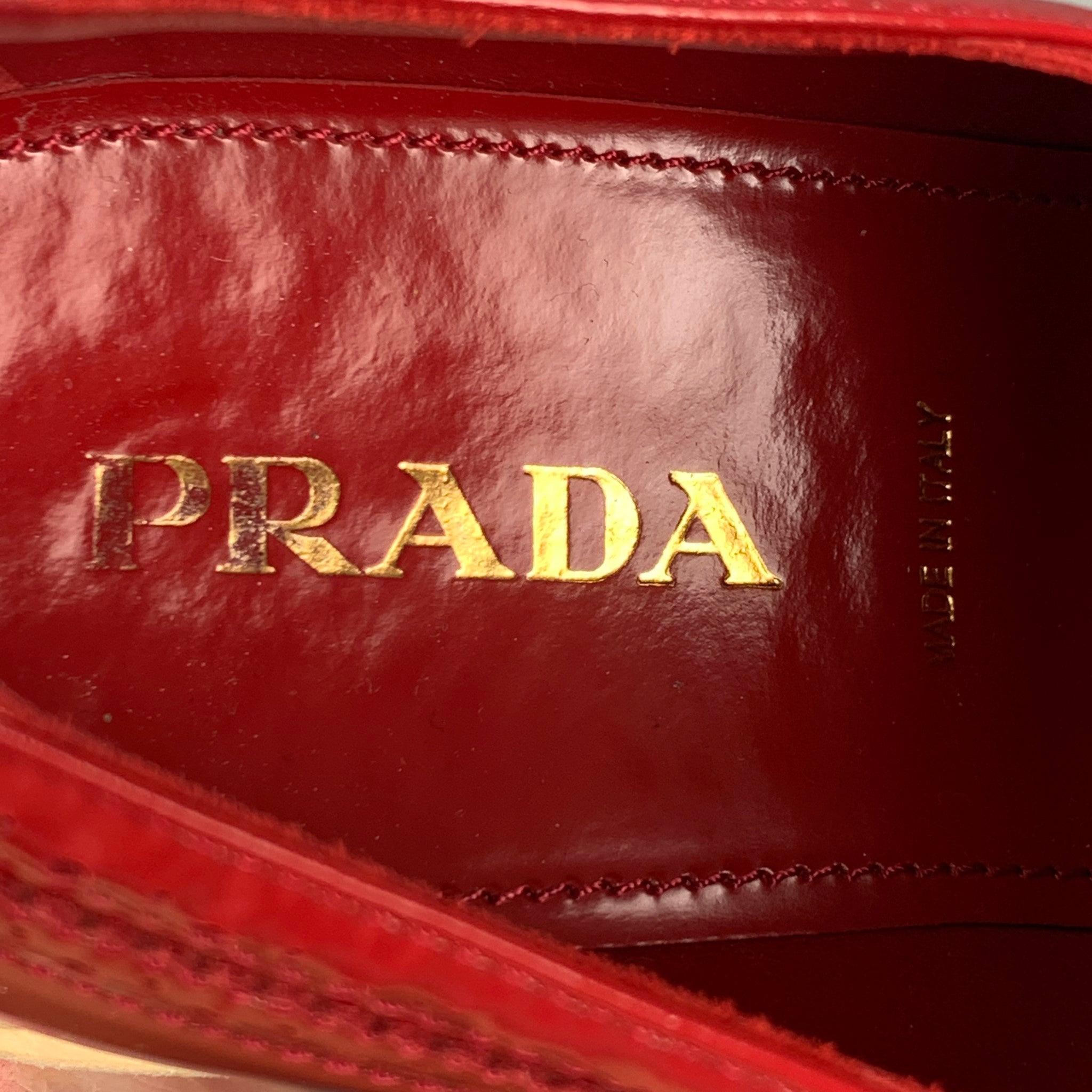 PRADA Size 6 Red White Leather Perforated Wingtip Shoes For Sale 3