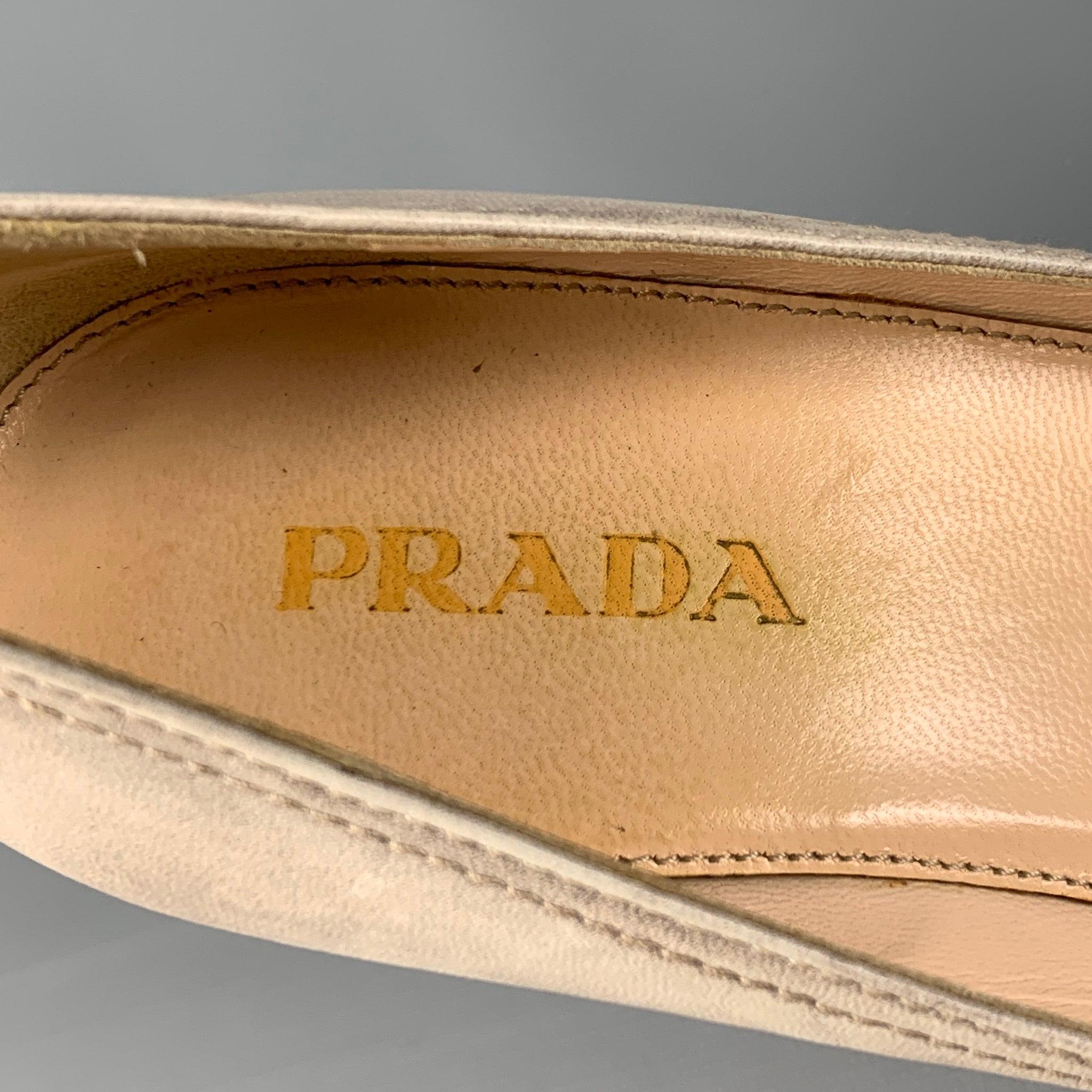 PRADA Size 7 Beige Leather Marbled Peep Toe Pumps For Sale 2