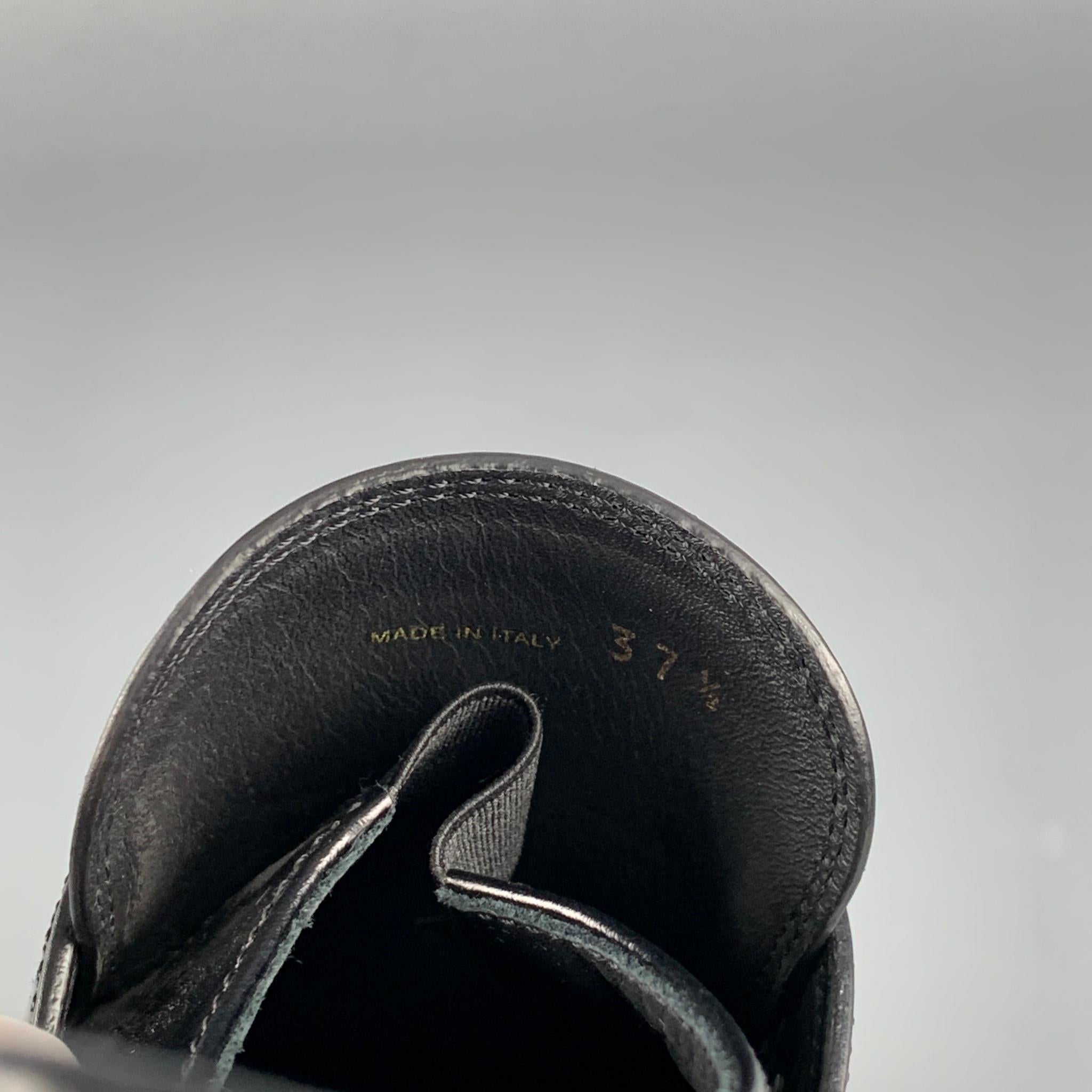 PRADA Größe 7::5 Schwarz Leder Dreieck Logo Loafers 2