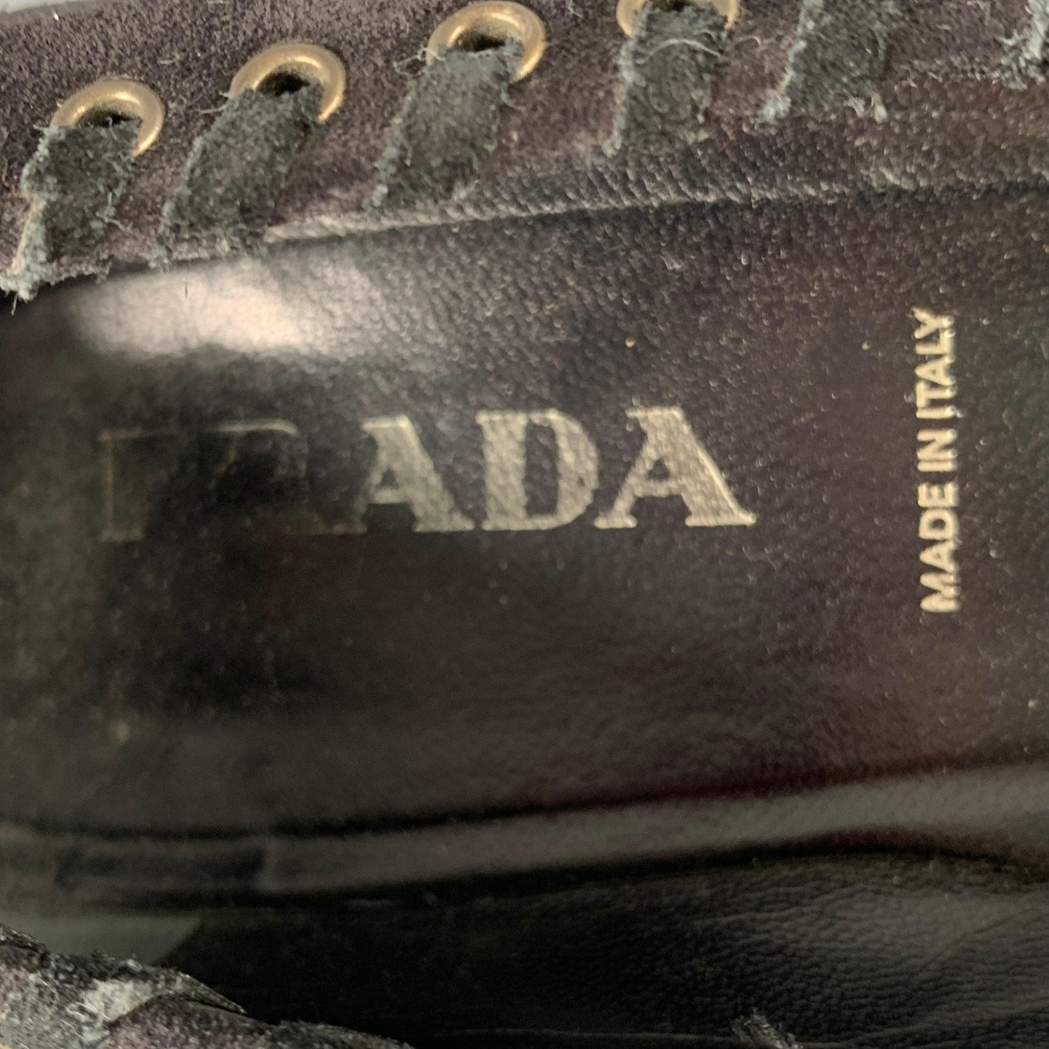 PRADA Size 7.5 Black Suede Beaded Embellishment Heels Pumps For Sale 3