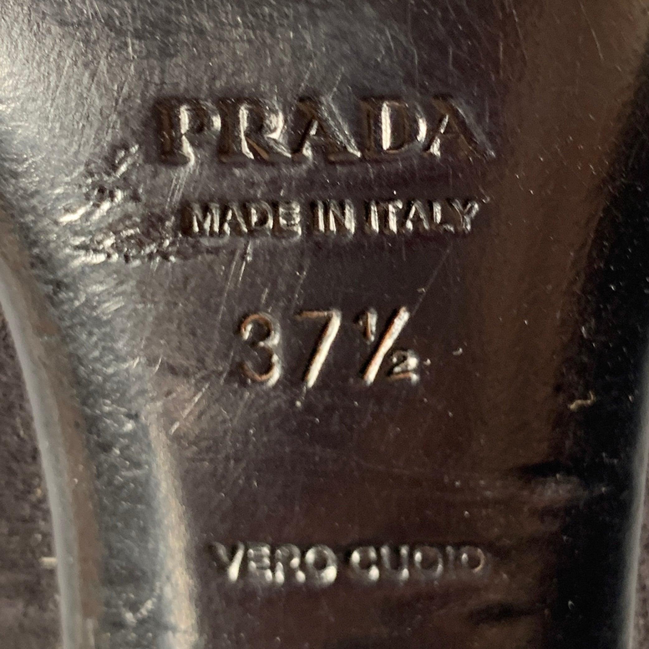 PRADA Size 7.5 Black Suede Beaded Embellishment Heels Pumps For Sale 4