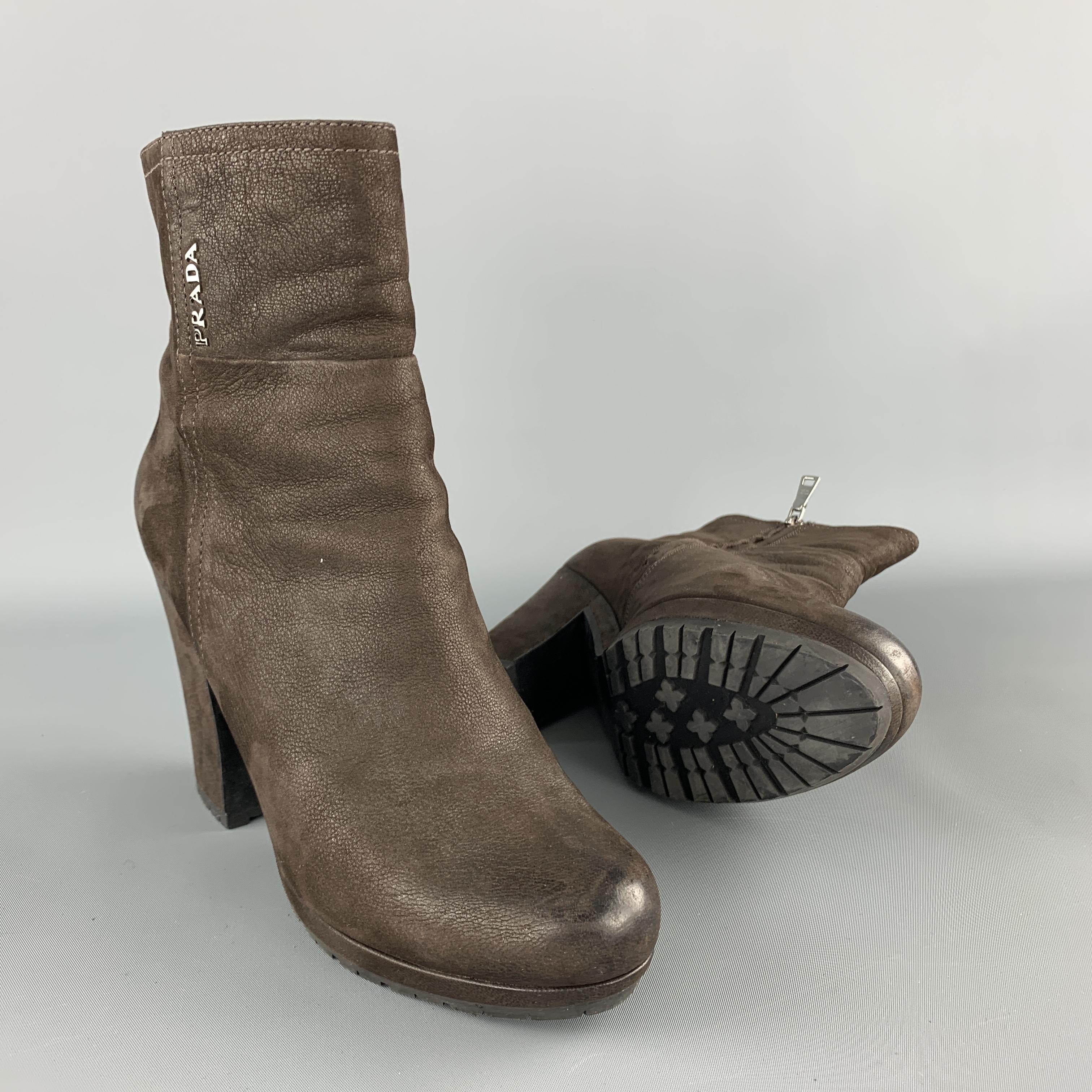 PRADA Size 7.5 Brown Leather Chunky Heel Ankle Boots In Good Condition In San Francisco, CA