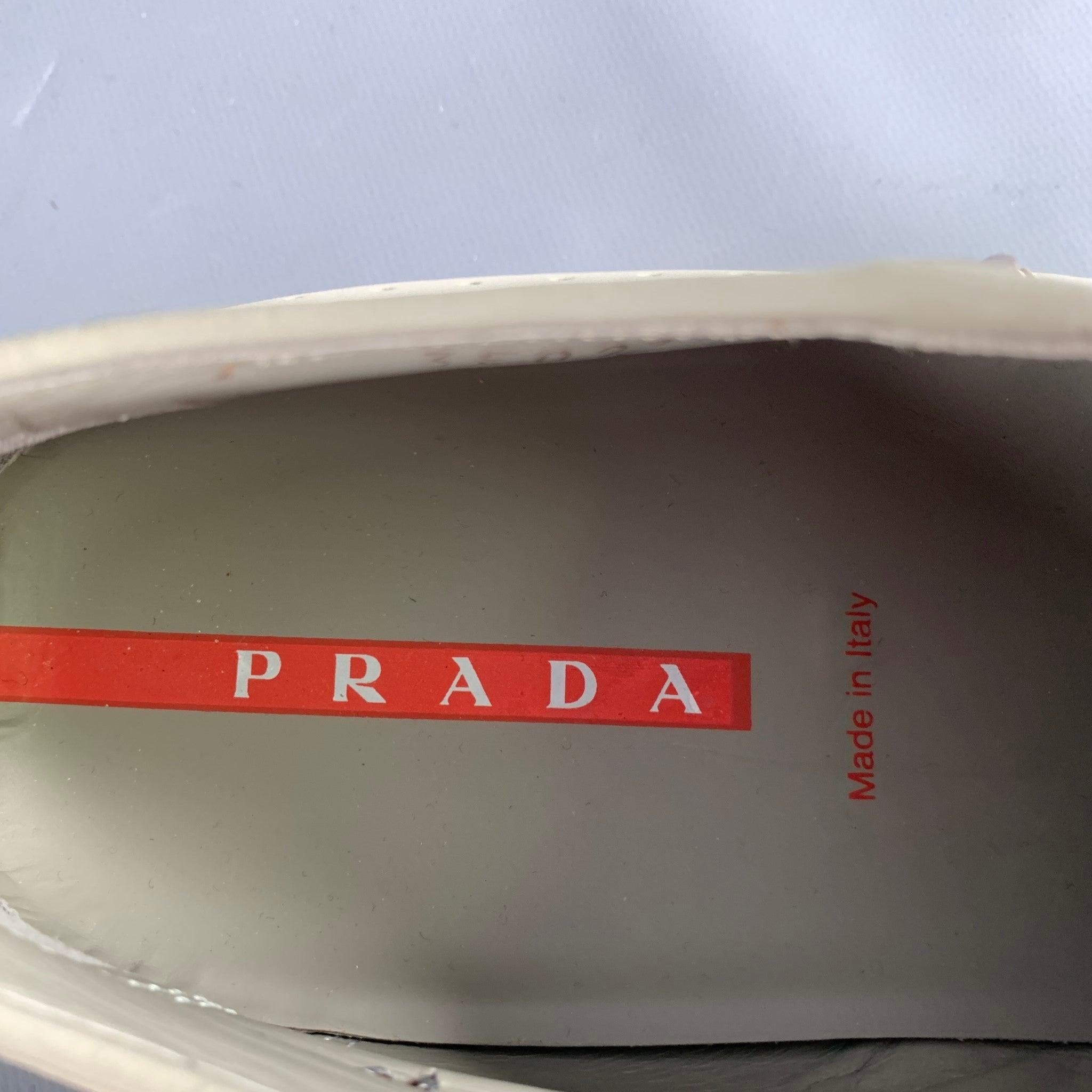 PRADA Size 7.5 Grey Brown Perforated Leather Lace-Up Shoes For Sale 2