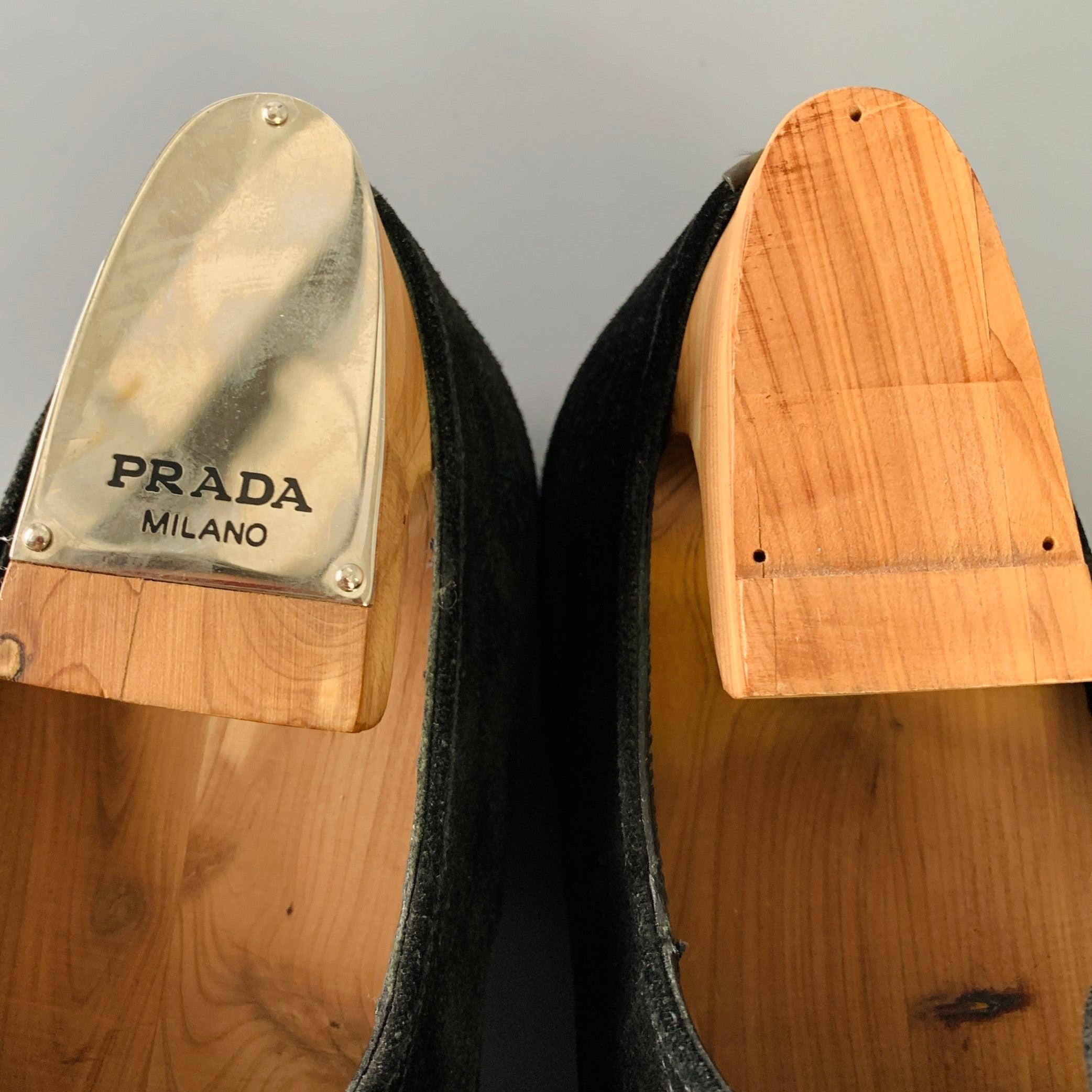 PRADA Size 8 Black Suede Pointed Toe Lace-Up Shoes For Sale 3
