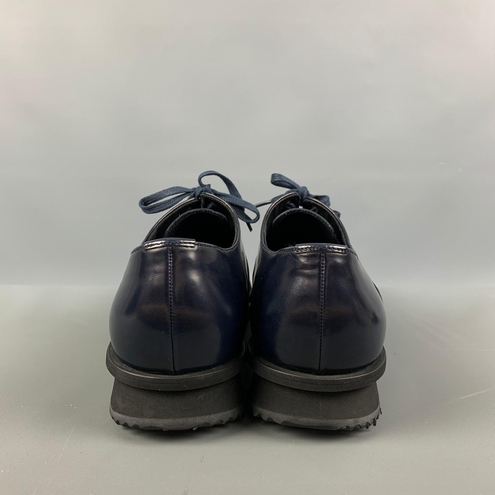 PRADA Size 8.5 Navy Leather Lace Up Shoes In Excellent Condition For Sale In San Francisco, CA
