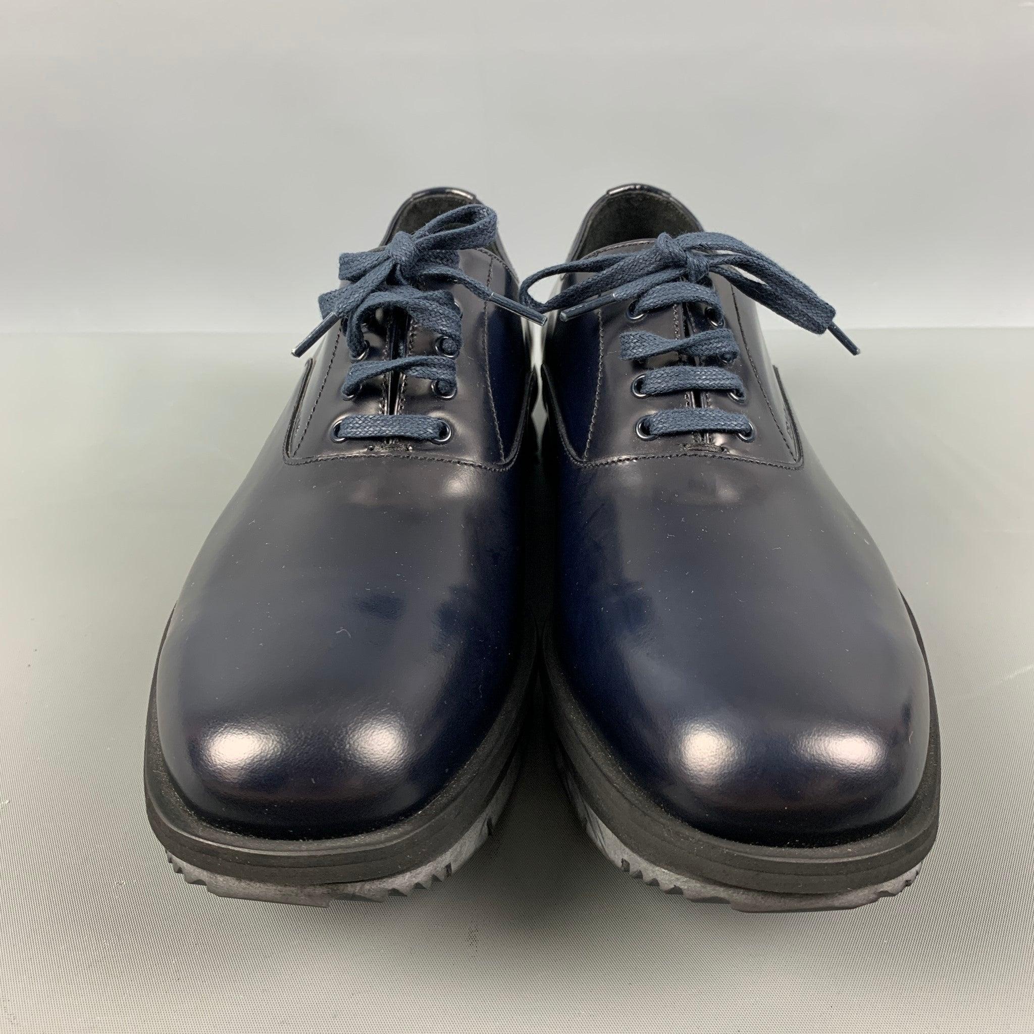 Men's PRADA Size 8.5 Navy Leather Lace Up Shoes For Sale
