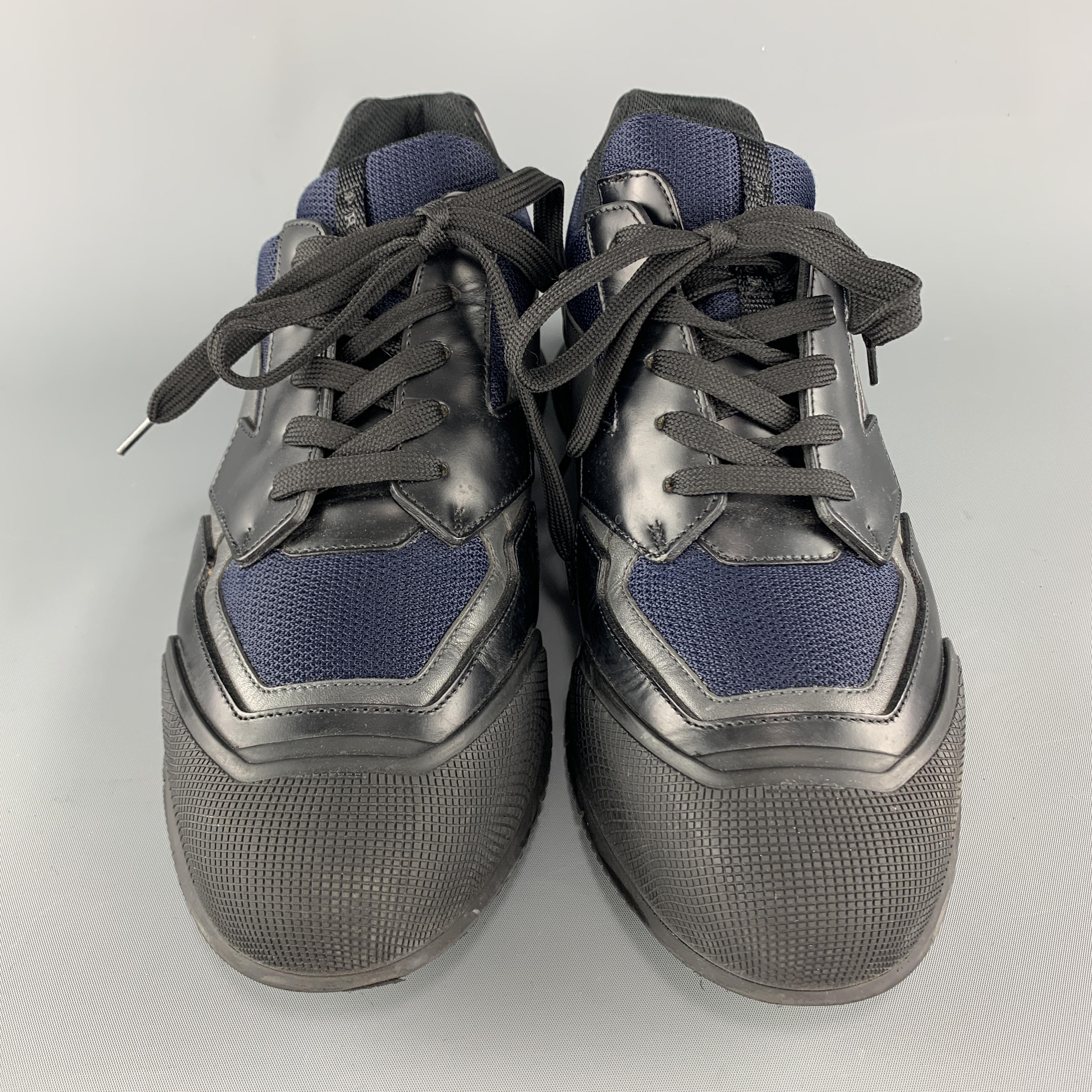 PRADA Size 9 Black & Navy Mesh & Leather Chunky Rubber Sole Sneaker In Good Condition In San Francisco, CA