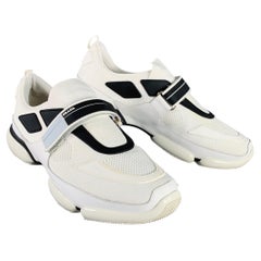 PRADA Taille 9.5 White Black Mesh Rubber Hook Loop Sneakers