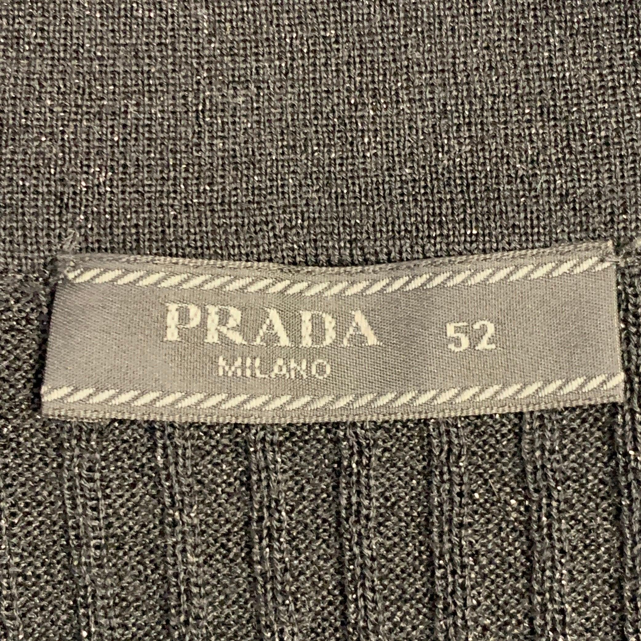 PRADA Größe L Schwarzer Goldschimmer Rippenstrick Kaschmirmischung Kurzarm-Polo im Angebot 2