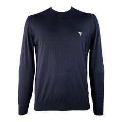 PRADA Size L Navy White Jersey Virgin Wool Logo Long Sleeve Pullover (Pull à manches longues en laine vierge)