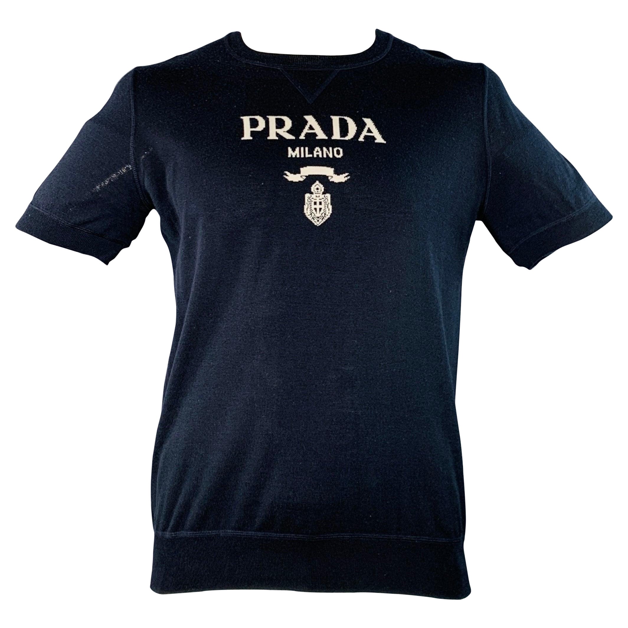 PRADA Taglia L Navy White Logo Cashmere Wool Jersey Manica Corta Girocollo Pullover