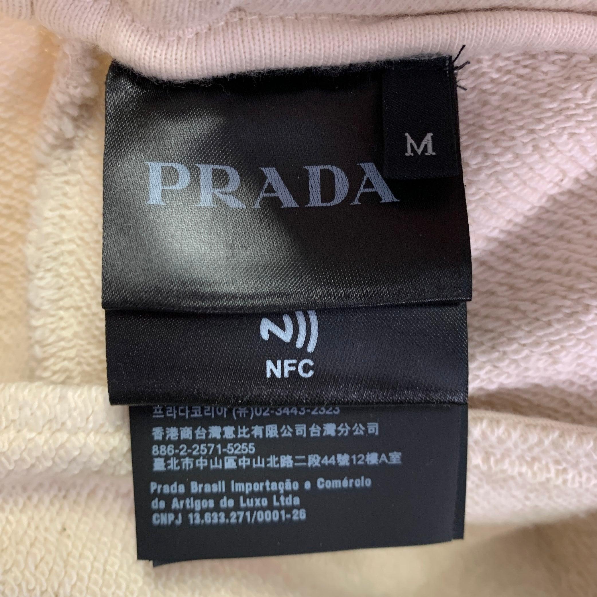 PRADA Taille M Pantalon de survêtement en coton beige Short d'athlétisme avec cordon de serrage Pour hommes en vente