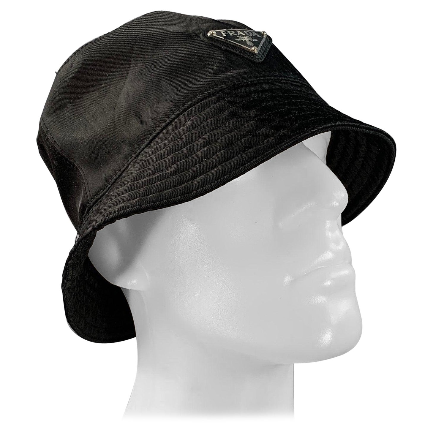 PRADA Cappello a Secchiello in Poliestere con Logo Nero Taglia M. in vendita