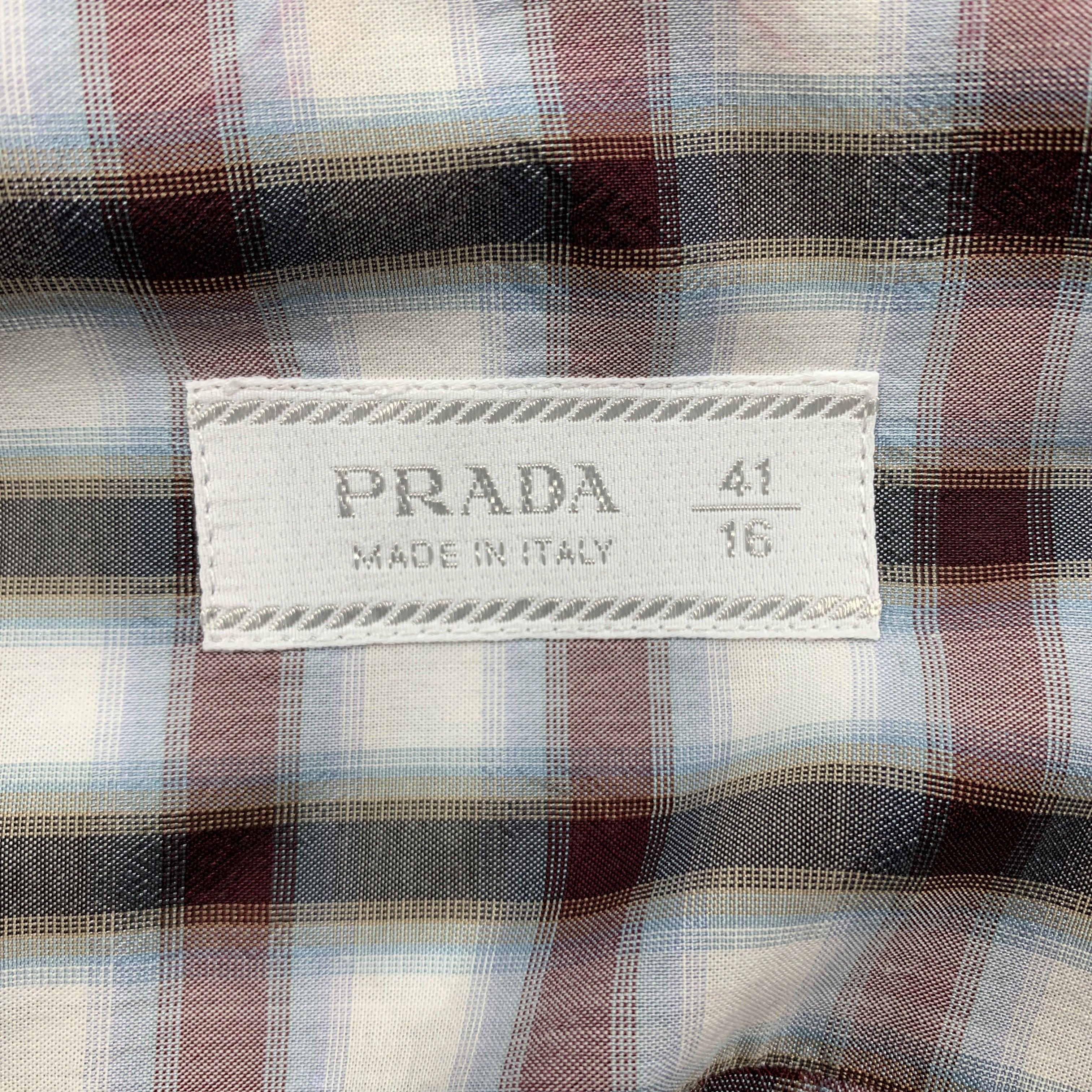 PRADA - Chemise à manches longues boutonnée en coton à carreaux multicolores, taille M en vente 1