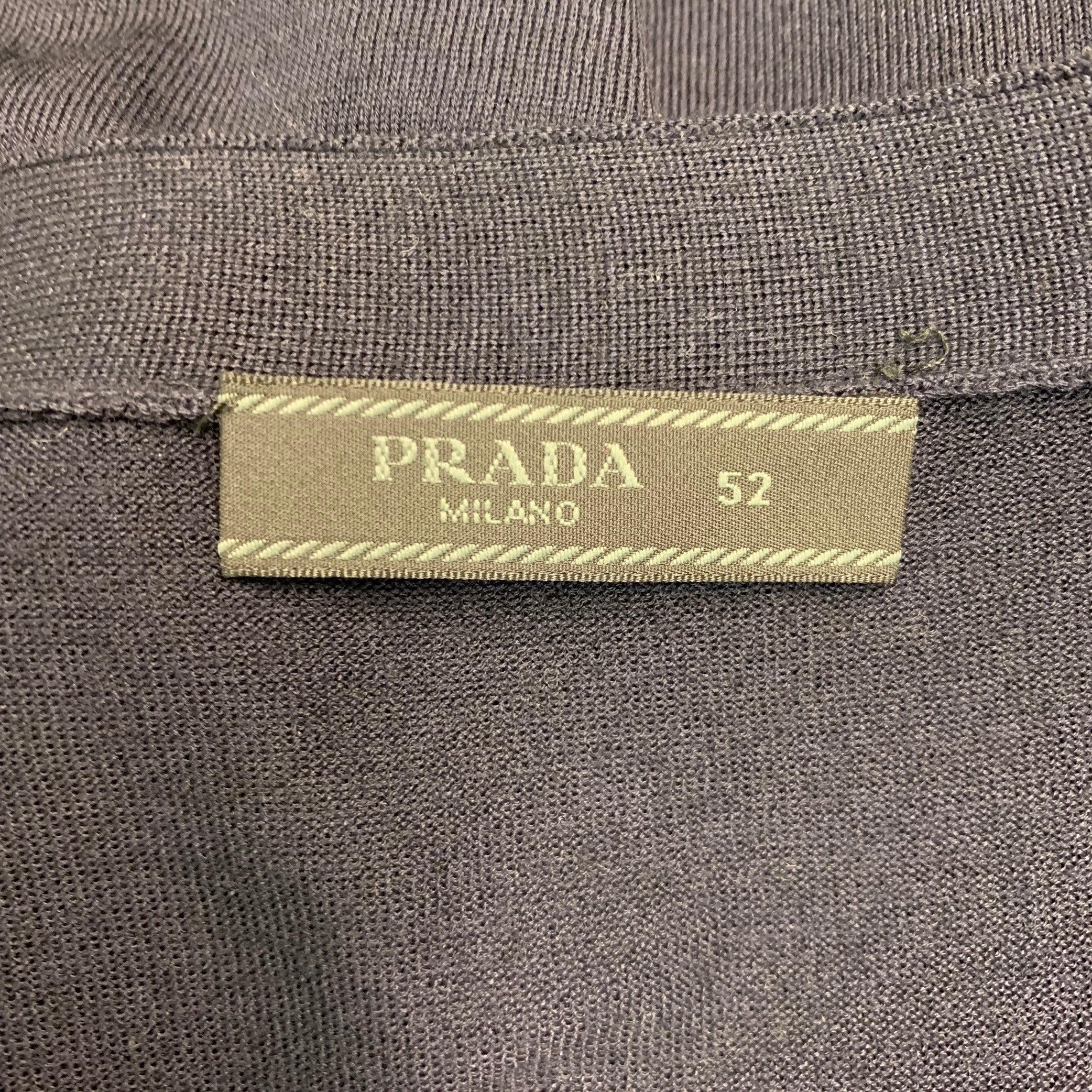 PRADA Taille M Cardigan boutonné en laine tricotée marine Pour hommes en vente