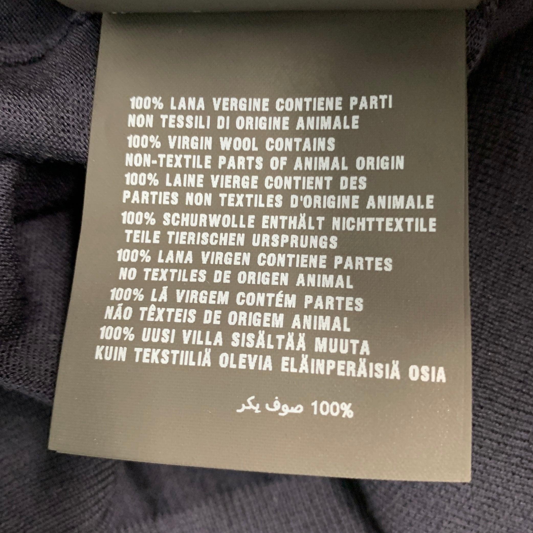 PRADA Taille M Cardigan boutonné en laine tricotée marine en vente 3