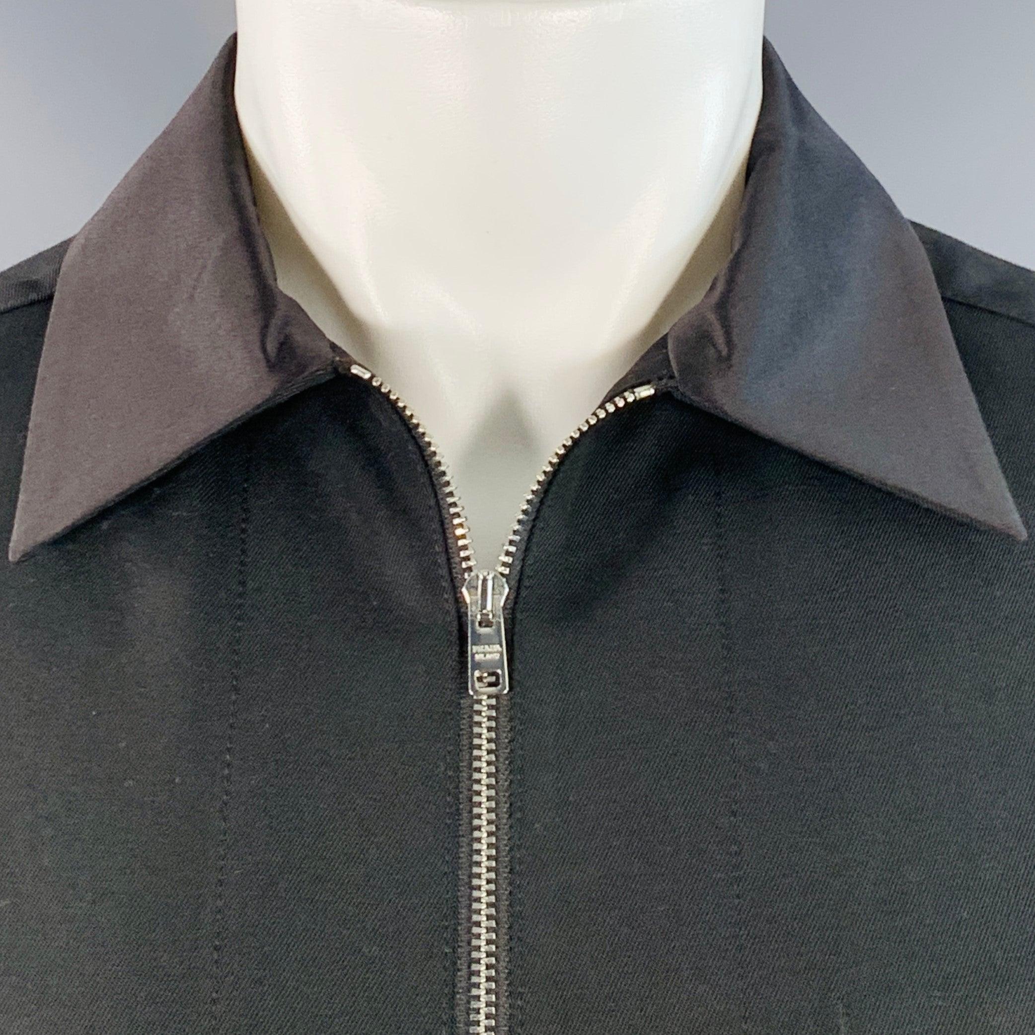 PRADA Taglia S Nero Lana Vergine Twill Colletto a contrasto Zip Up & Up In condizioni ottime in vendita a San Francisco, CA