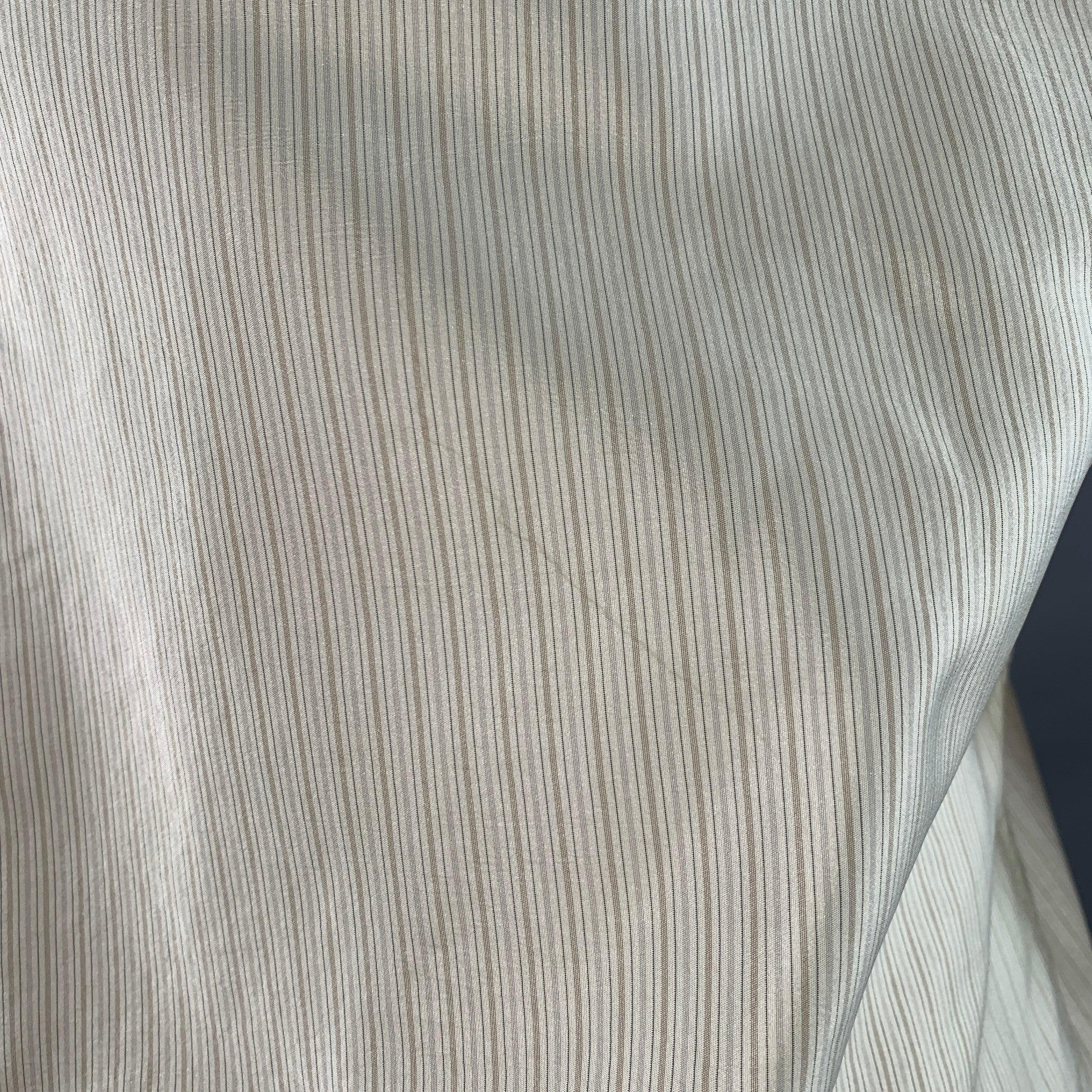 PRADA Size S White Beige Stripe Silk Curved Cutaway One Pocket Long Sleeve Shirt (Chemise à manches longues à rayures blanches et beige) en vente 1