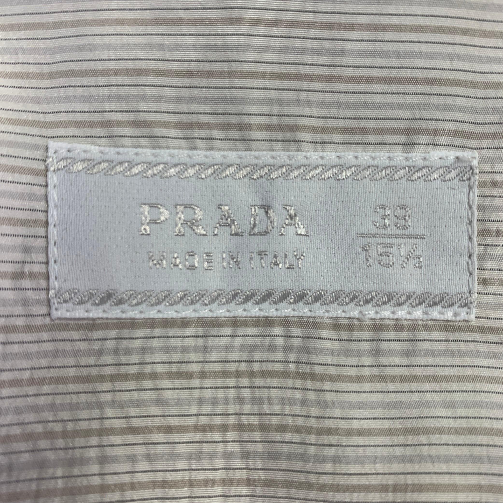 PRADA Size S White Beige Stripe Silk Curved Cutaway One Pocket Long Sleeve Shirt (Chemise à manches longues à rayures blanches et beige) en vente 2