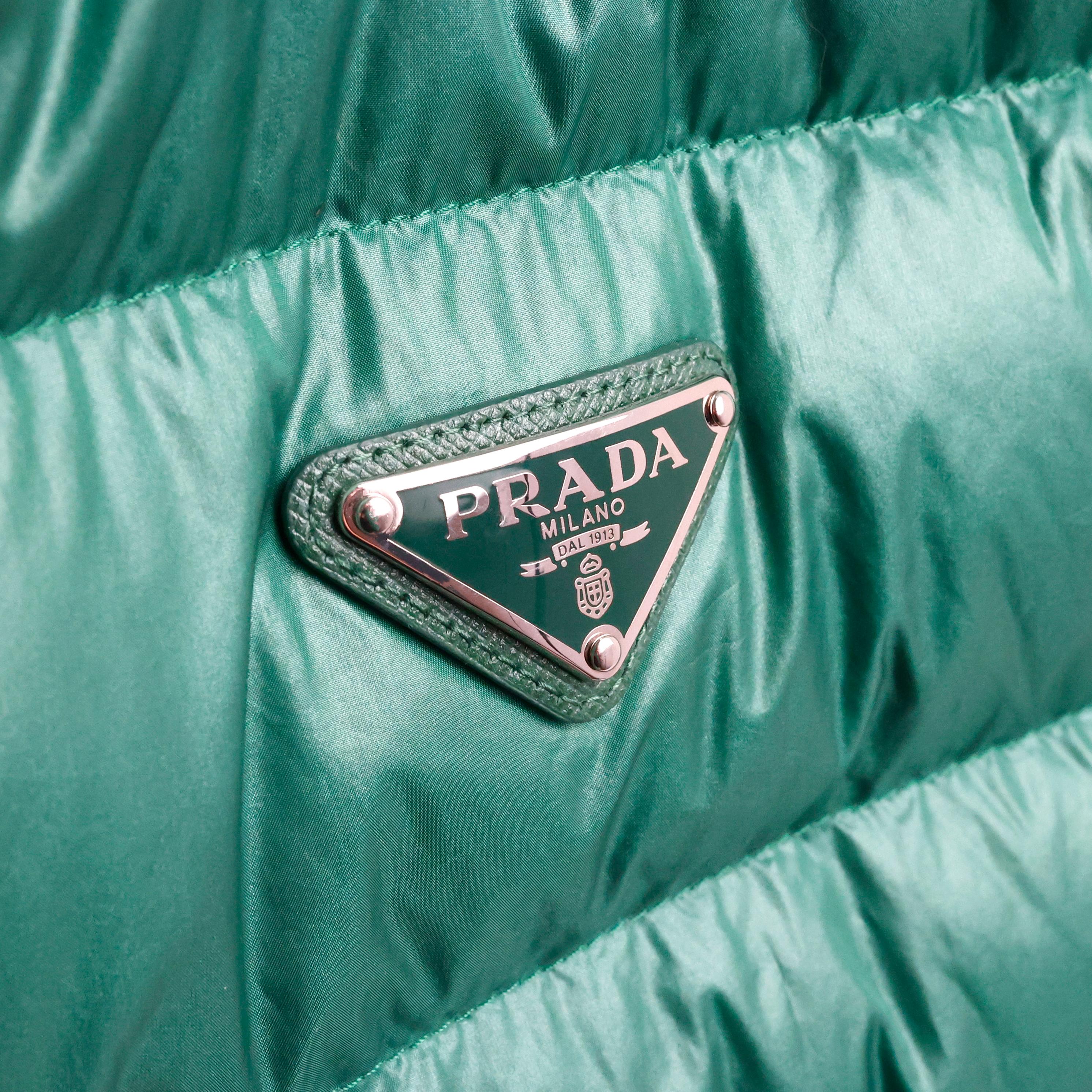 Prada Sleeveless Puffer Jacket In Excellent Condition In Bressanone, IT
