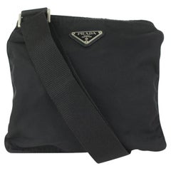 Prada Tessuto aus schwarzem Nylon von Prada  Crossbody Messenger-Tasche 98pr46