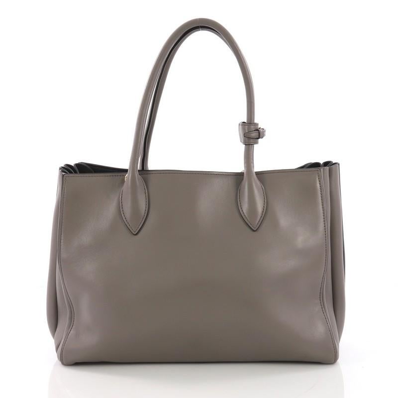 Prada Soft Bibliotheque Handbag City Calfskin Medium im Zustand „Gut“ in NY, NY