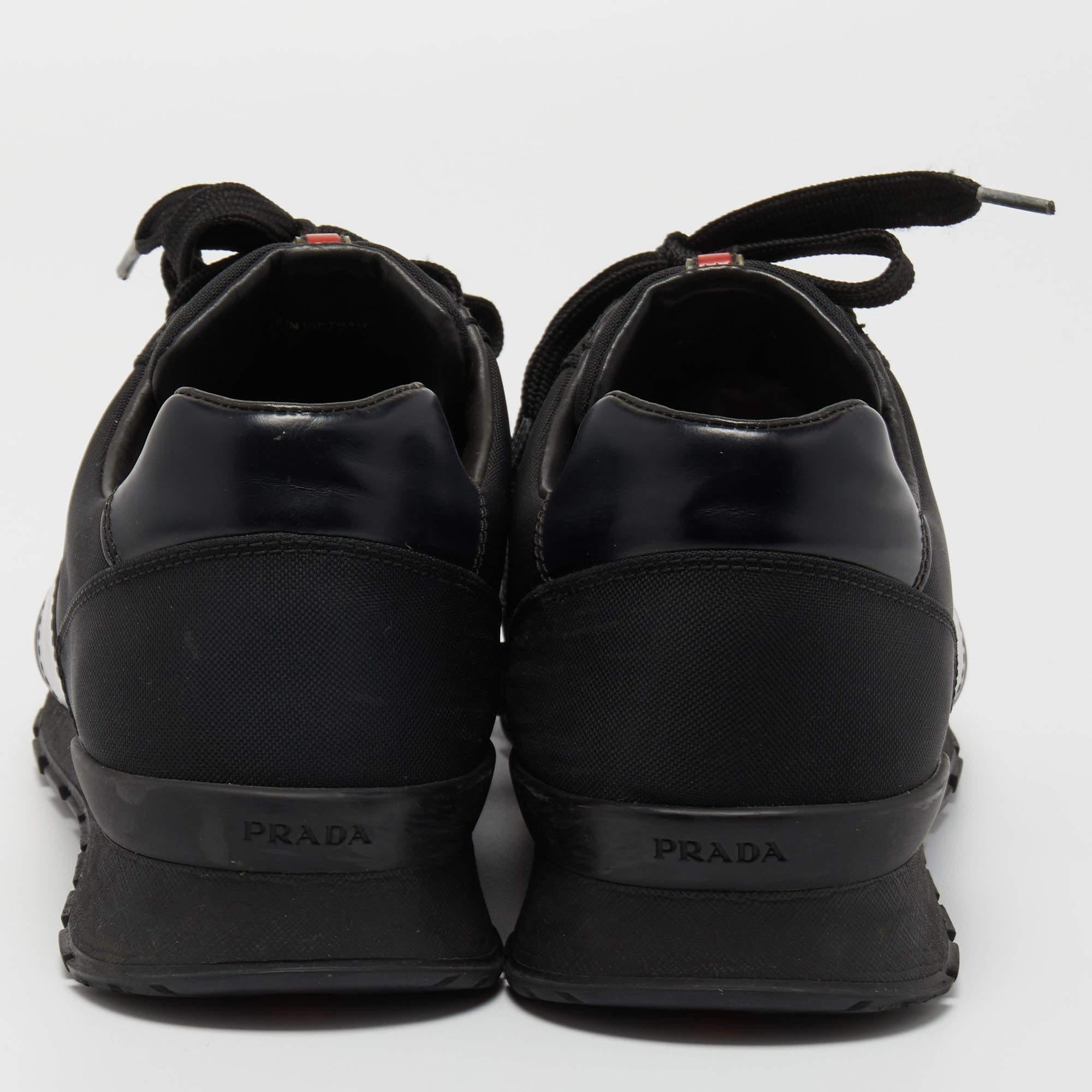 Prada Sport Black Canvas and Leather Low Top Sneakers Size 43 In Good Condition In Dubai, Al Qouz 2