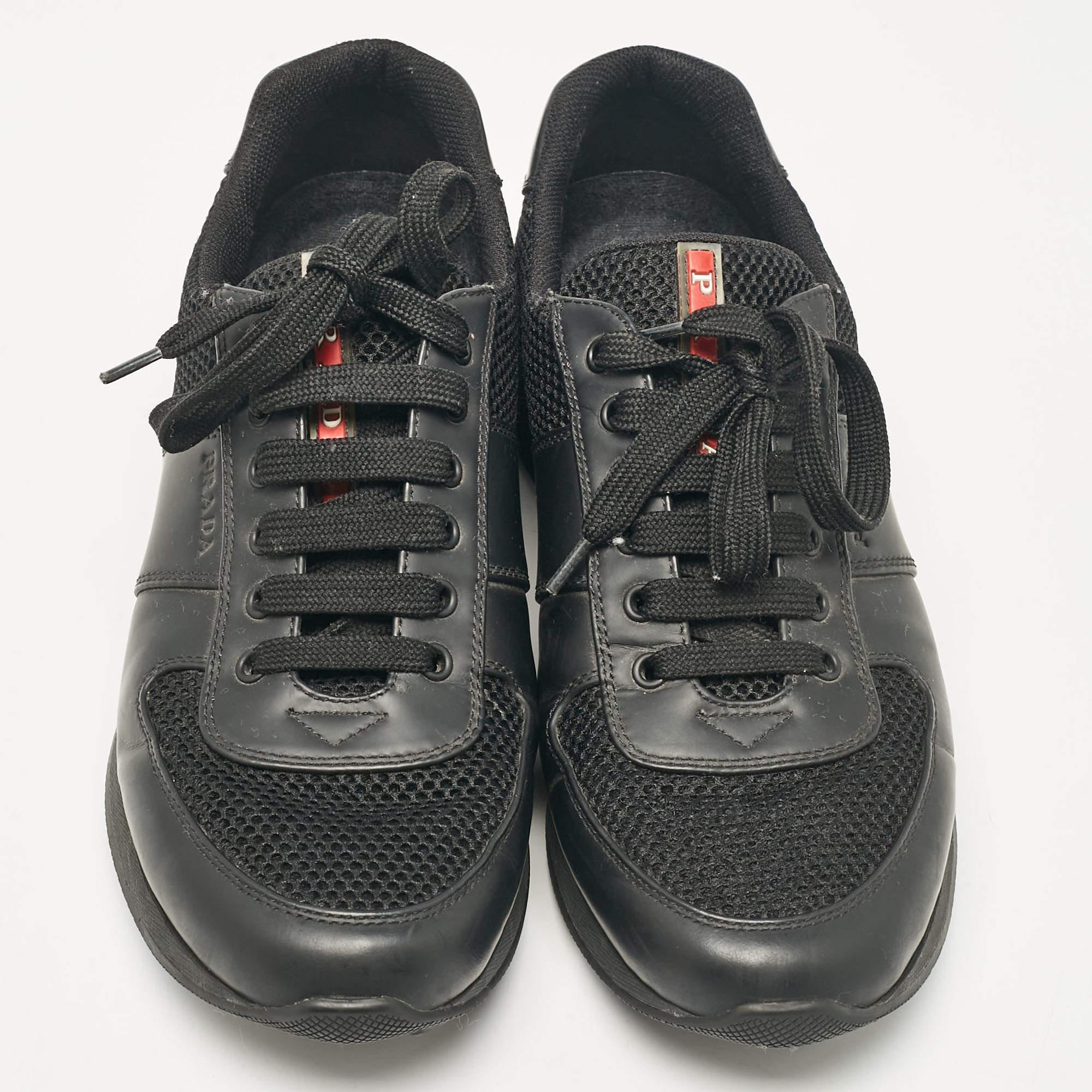 Prada Sport Black Leather and Mesh Lace Up Sneakers Size 42.5 In Good Condition In Dubai, Al Qouz 2