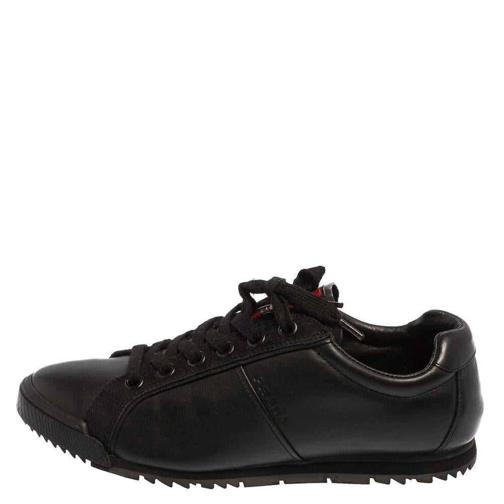 These black sneakers from Prada Sport are just what you need to add to your style. They are crafted from leather and suede and feature round toes and lace-ups on the vamps. They offer a comfortable fit with their leather-lined insoles and come
