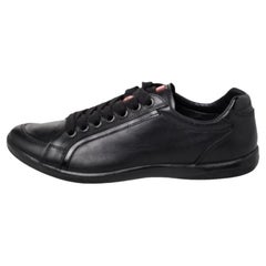 Prada Sport - Scarpe da ginnastica basse in pelle nera misura 40
