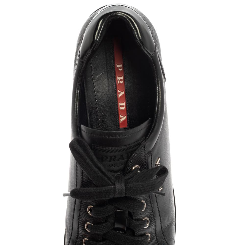 Prada Sport Black Leather Low Top Sneakers Size 41 In Good Condition In Dubai, Al Qouz 2