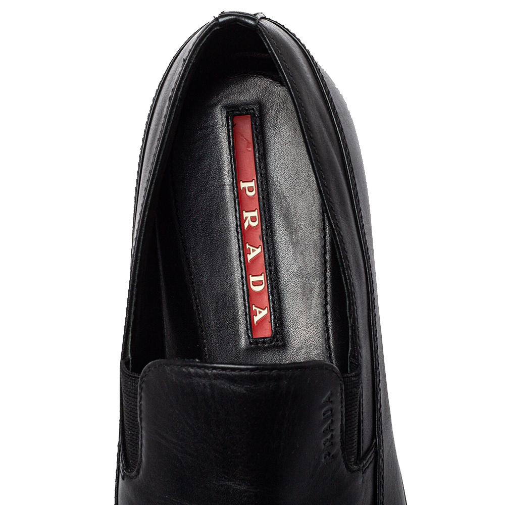 Prada Sport Black Leather Slip On Loafers Size 40 In Good Condition For Sale In Dubai, Al Qouz 2