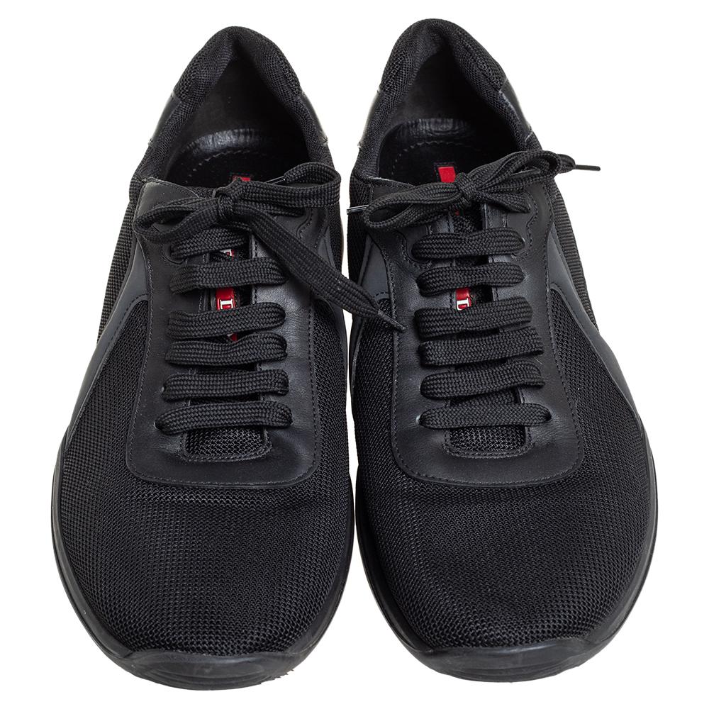 Prada Sport Black Mesh And Leather Low Top Sneakers Size 44 In Good Condition In Dubai, Al Qouz 2