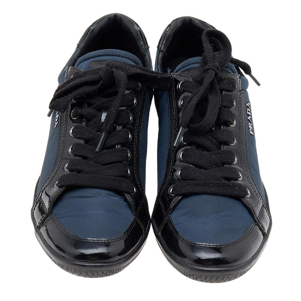 Women's Prada Sport Black/Navy Blue Patent Leather And Nylon Low Top Sneakers Size 38 For Sale