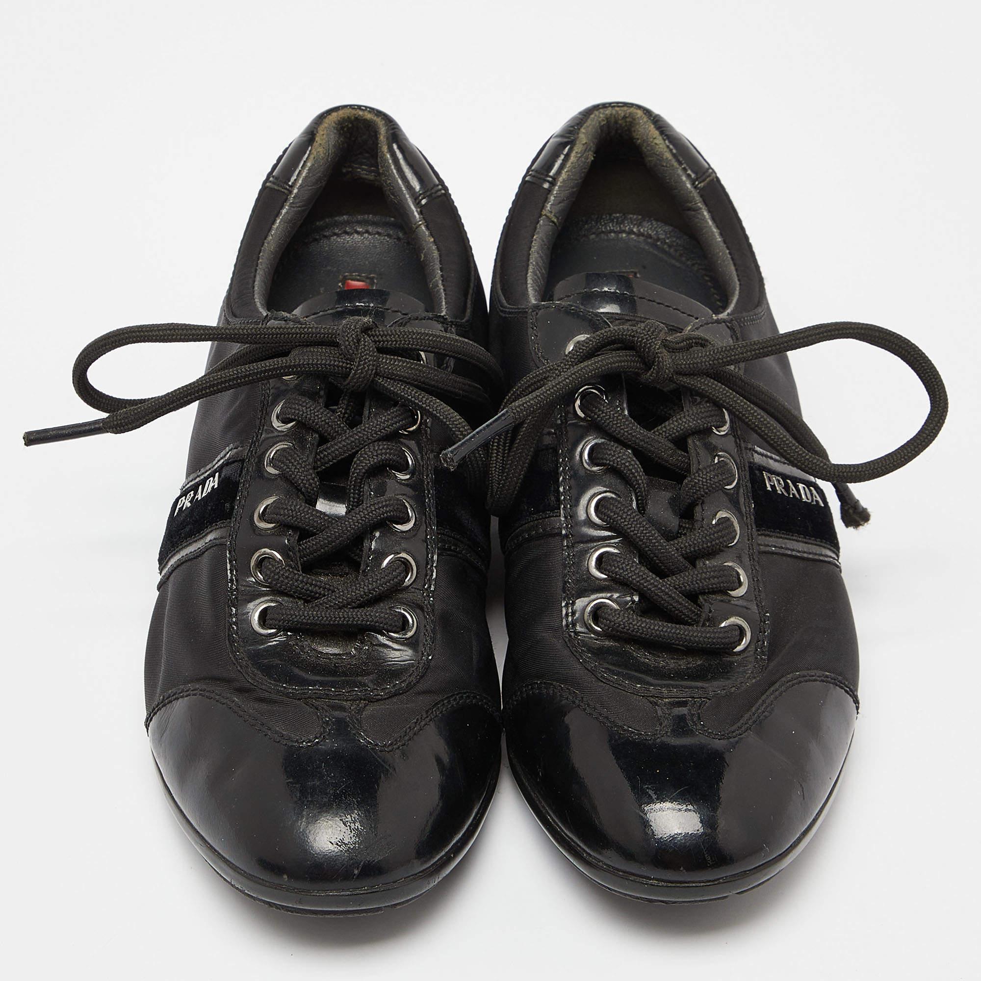 Prada Sport Black Patent Leather and Nylon Low Top Sneakers Size 35.5 In Fair Condition For Sale In Dubai, Al Qouz 2
