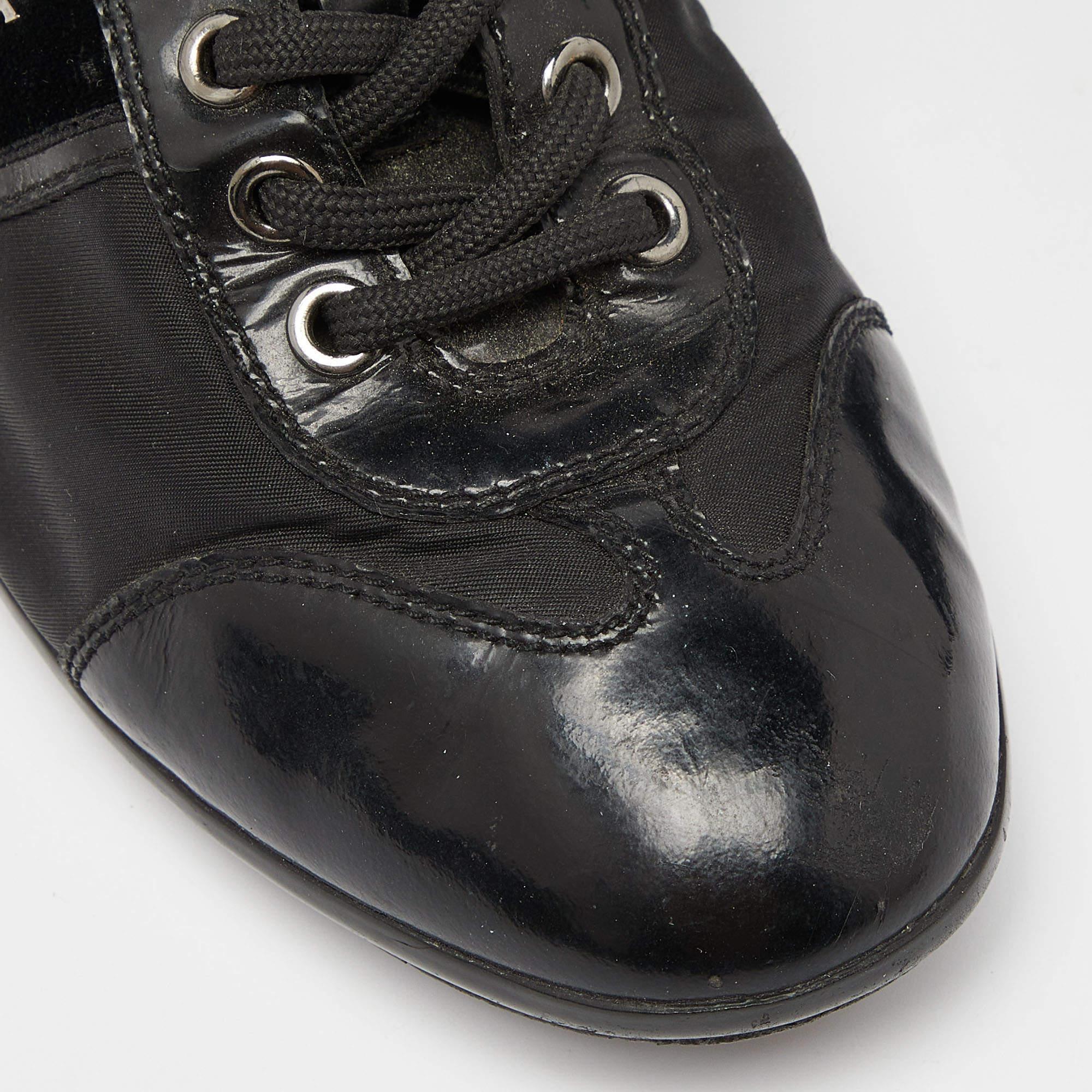 Prada Sport Black Patent Leather and Nylon Low Top Sneakers Size 35.5 For Sale 3