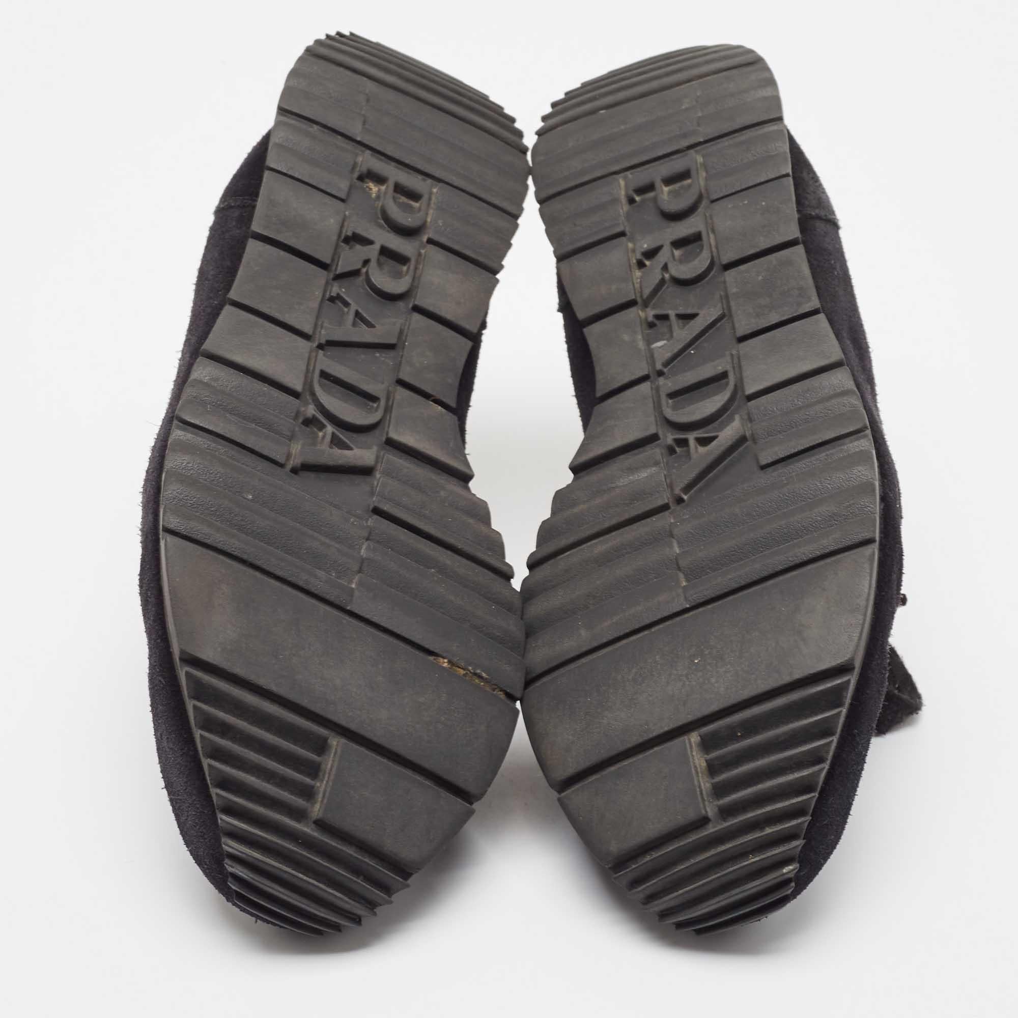 Prada Sport Black Suede and Nylon Low Top Sneakers Size 41 For Sale 2