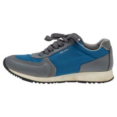 Baskets basses Prada Sport bleu/gris en nylon et cuir, taille 37