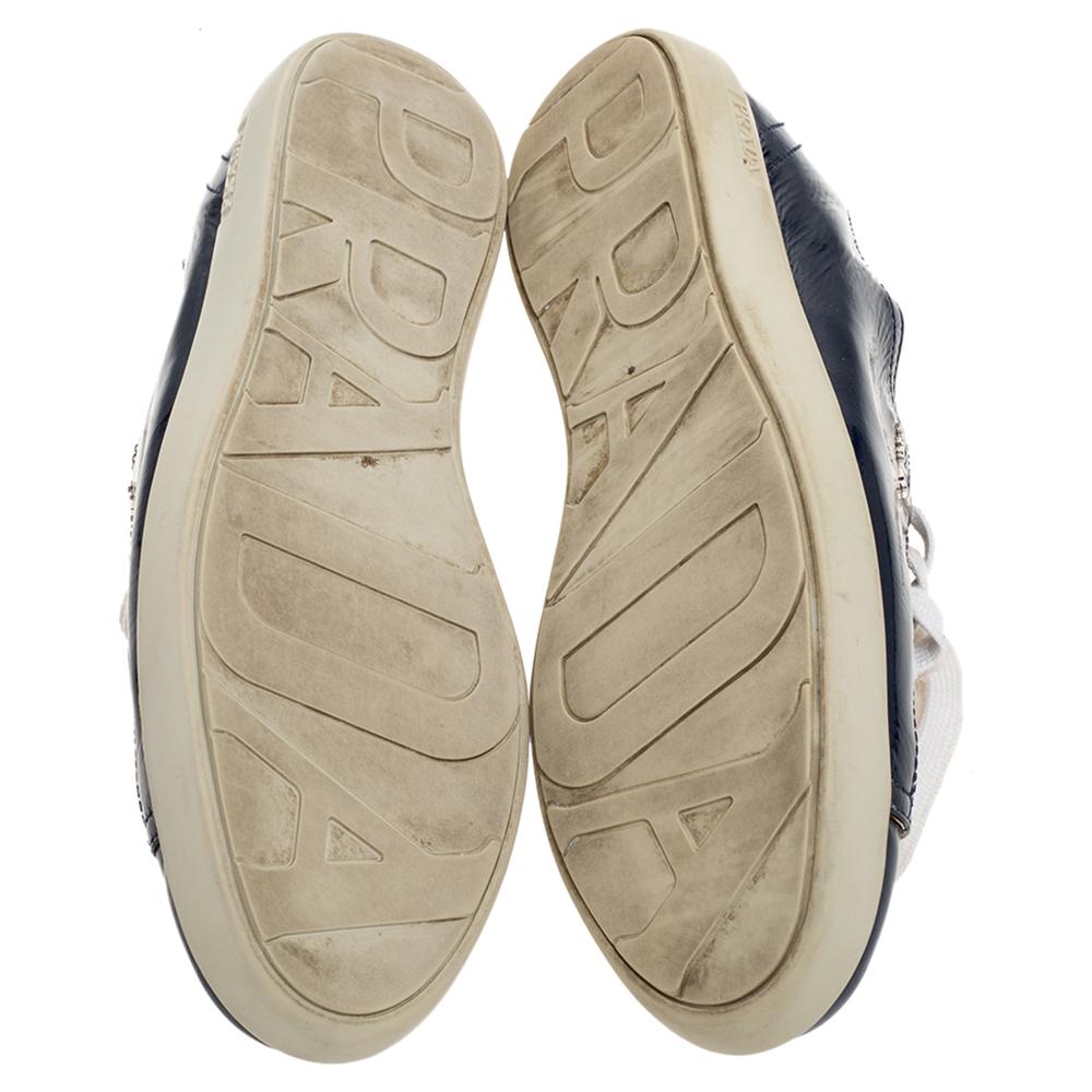 Prada Sport Blue Patent Lace Up Sneakers Size 38.5 In Fair Condition For Sale In Dubai, Al Qouz 2