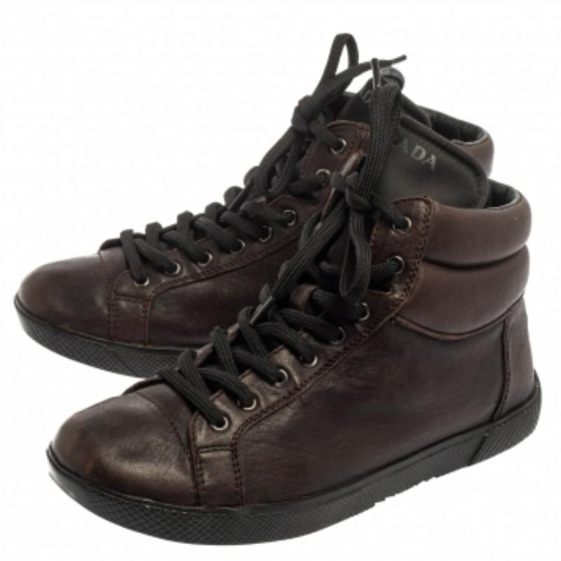 Prada Sport - Scarpe da ginnastica alte in pelle marrone misura 35 In condizioni discrete in vendita a Dubai, Al Qouz 2
