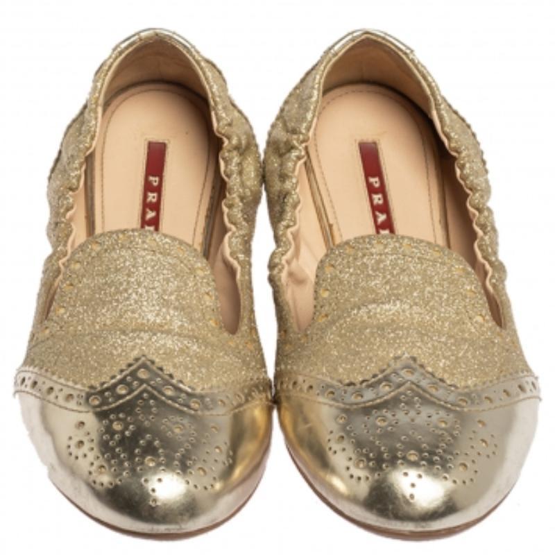 Prada Sport Gold Fabric And Patent Leather Brogue Scrunch Ballet Flats Size 37.5 For Sale 1
