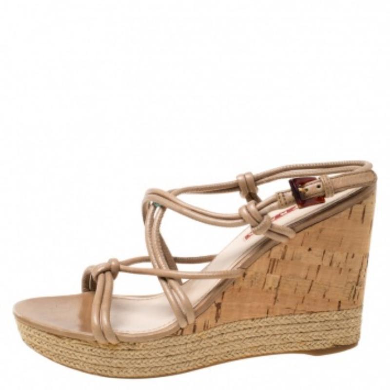 Prada Sport Cuir Strappy Cork Wedge Espadrille Platform Sandals Size 37.5 Pour femmes en vente