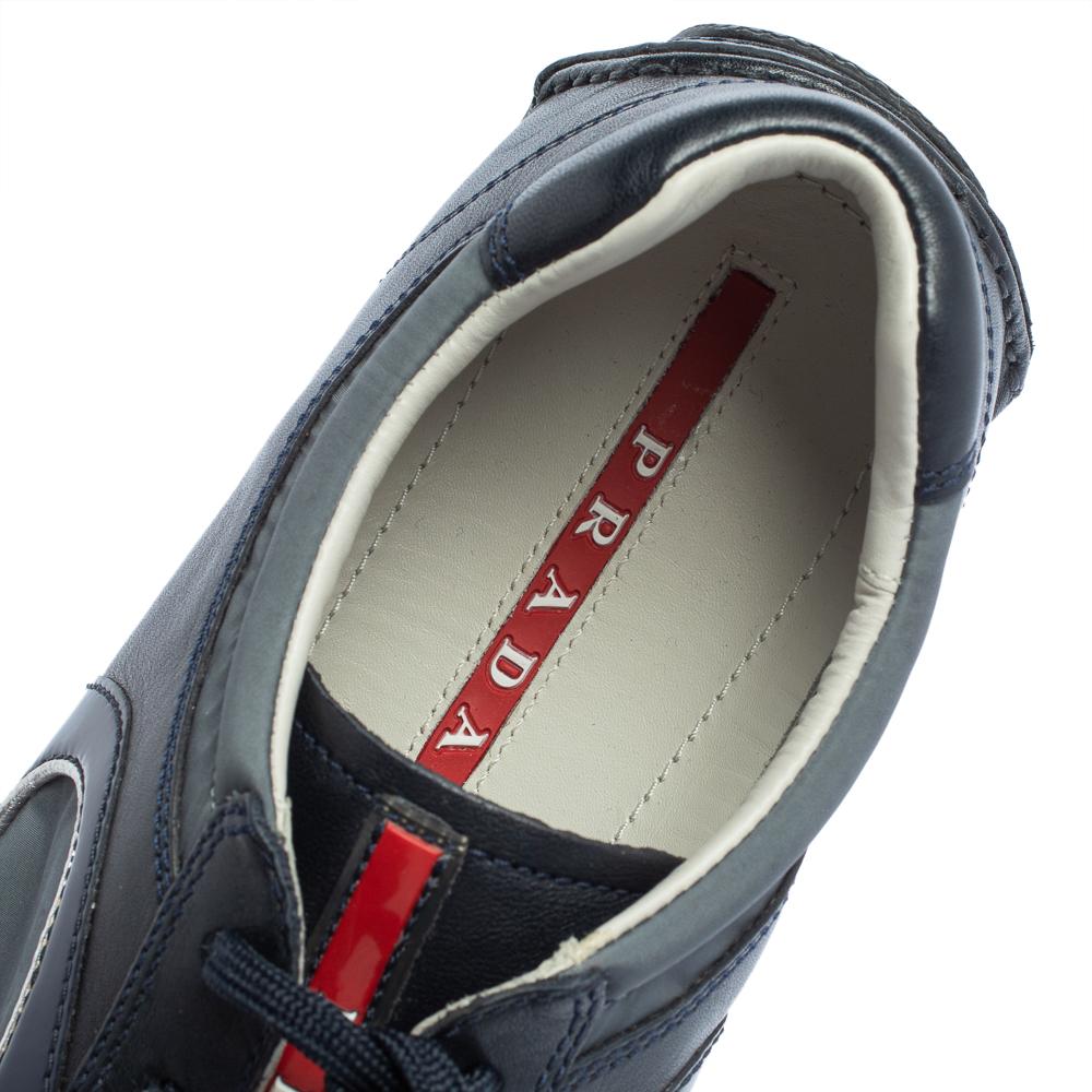Prada Sport Navy Blue Leather and Nylon Lace Up Sneakers Size 42 In New Condition In Dubai, Al Qouz 2