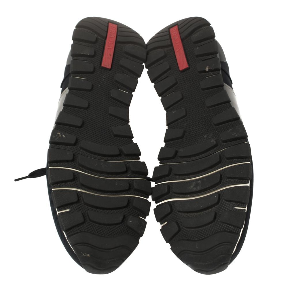 Prada Sport Navy Blue Match Race Fabric and Leather Low Top Sneakers Size 43 In Good Condition In Dubai, Al Qouz 2