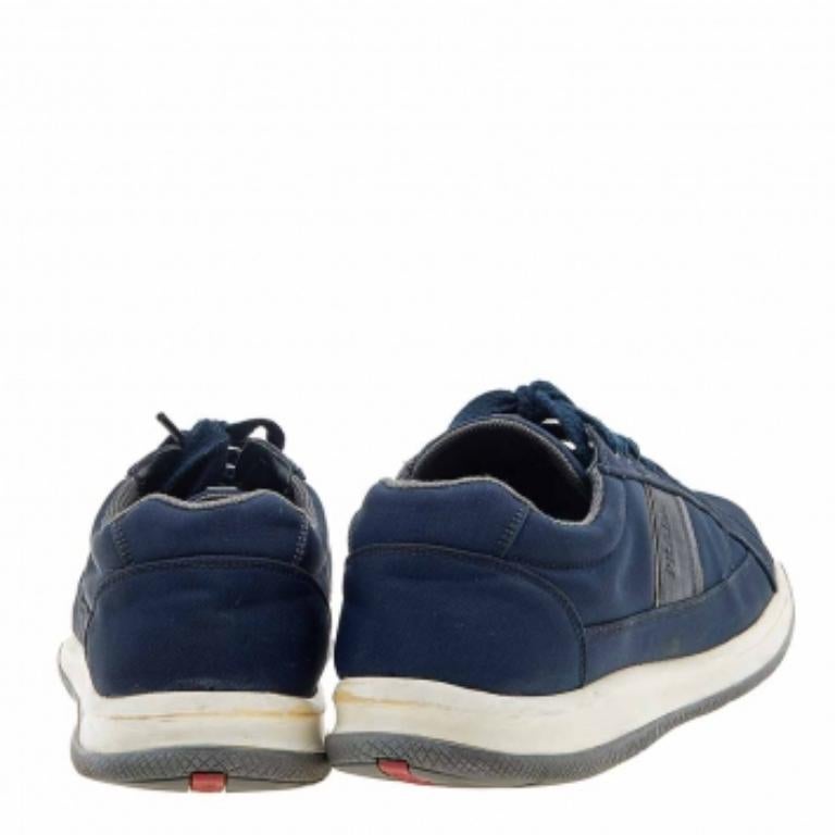 Men's Prada Sport Navy Blue Nylon Low Top Sneakers Size 43 For Sale